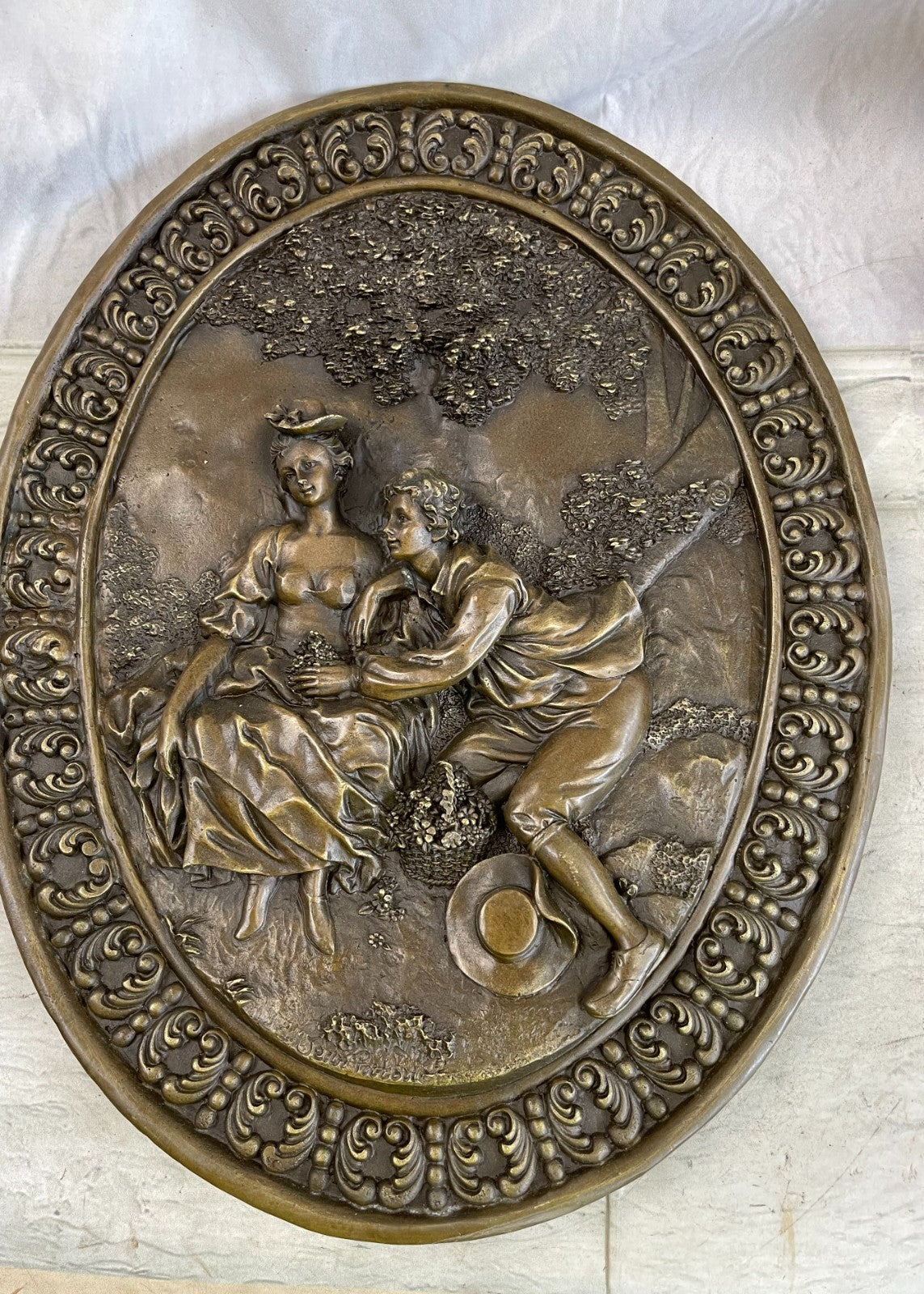 Hand Made Hot Cast by Lost Wax a Romantic Couple Courting Bronze Masterpiece 4 W