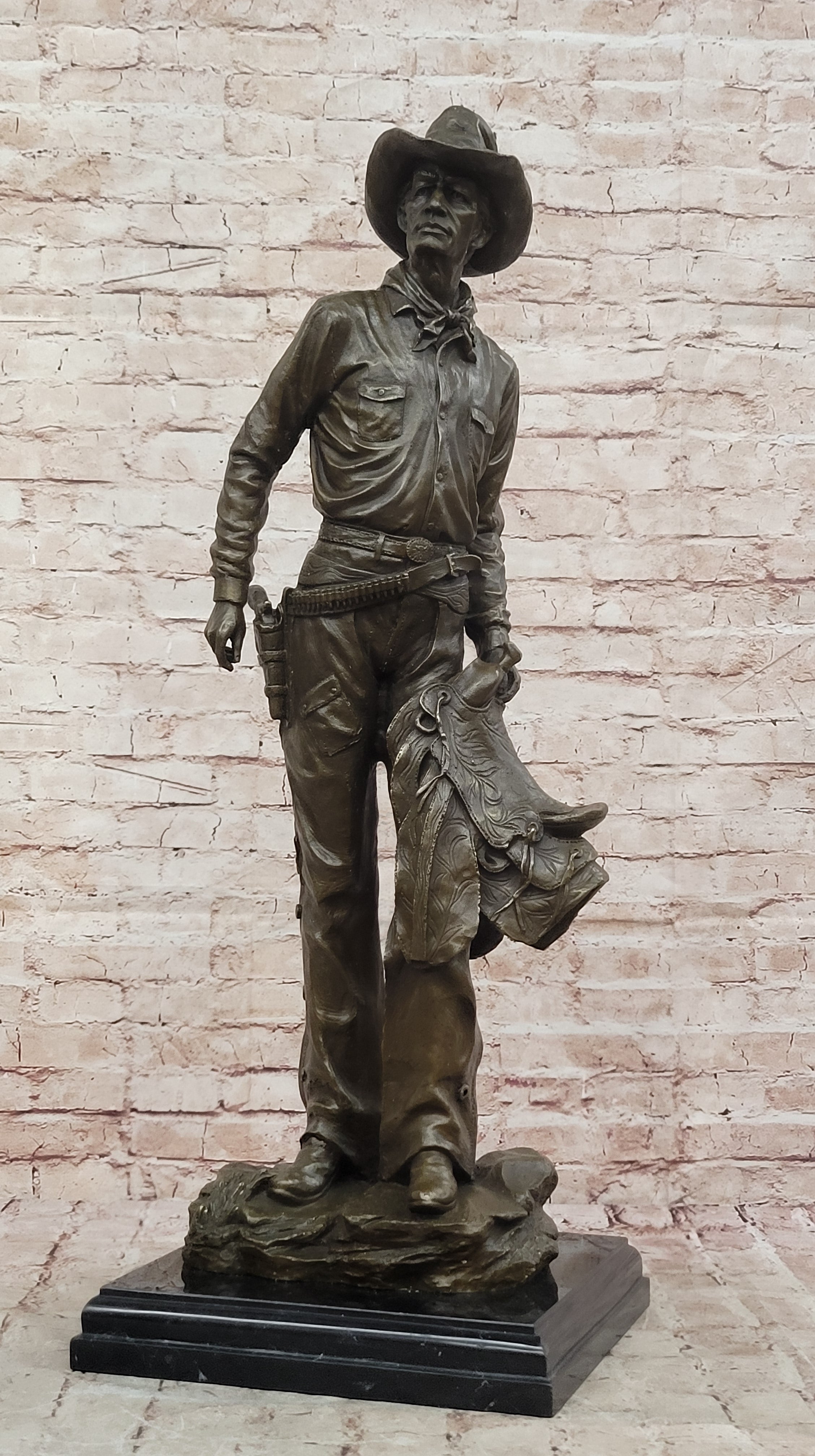 74 LBS Extra Large Cowboy Western Old West Hollywood Memorabilia Bronze