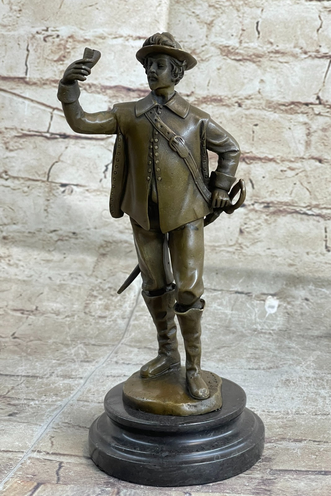 Art Deco Beautiful Bronze Sculpture of a Male Fencer Hot Cast Figurine Statue