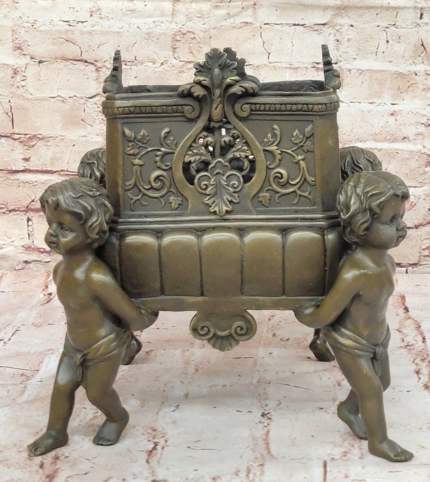 Handcrafted bronze sculpture SALE Che Joseph By Planter Puti Boy Identical Four