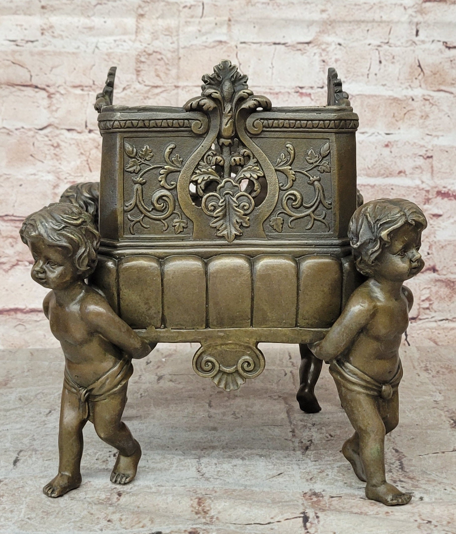 Handcrafted bronze sculpture SALE Che Joseph By Planter Puti Boy Identical Four