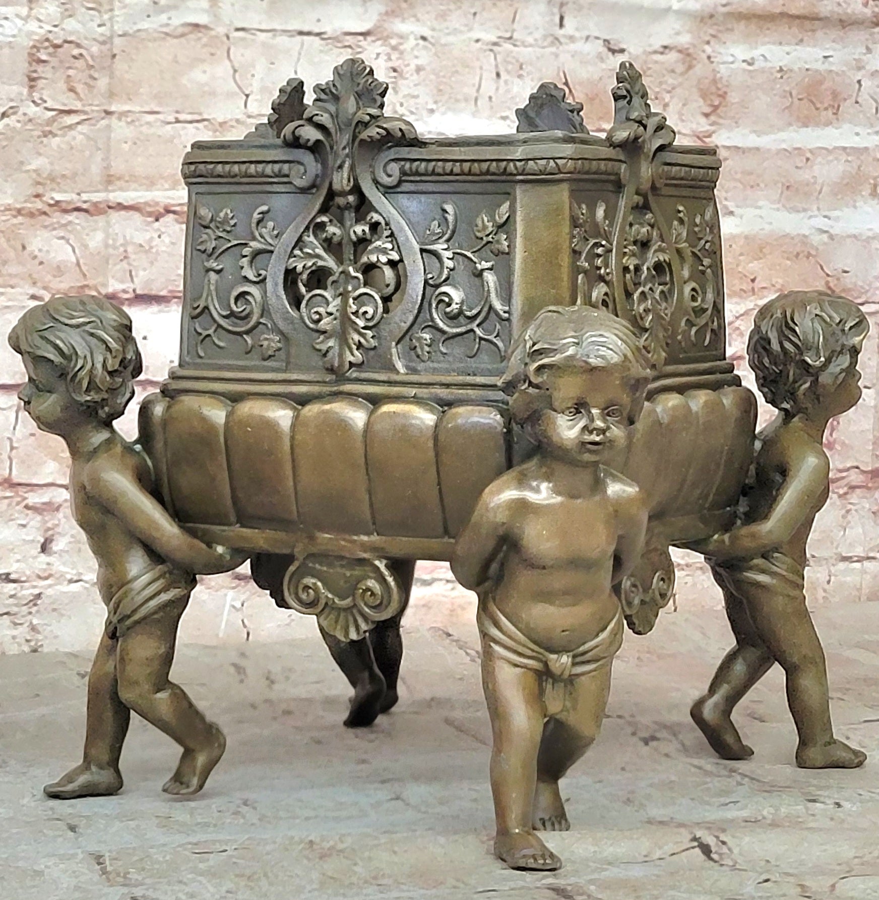 Handcrafted bronze sculpture SALE Che Joseph By Planter Puti Boy Identical Four
