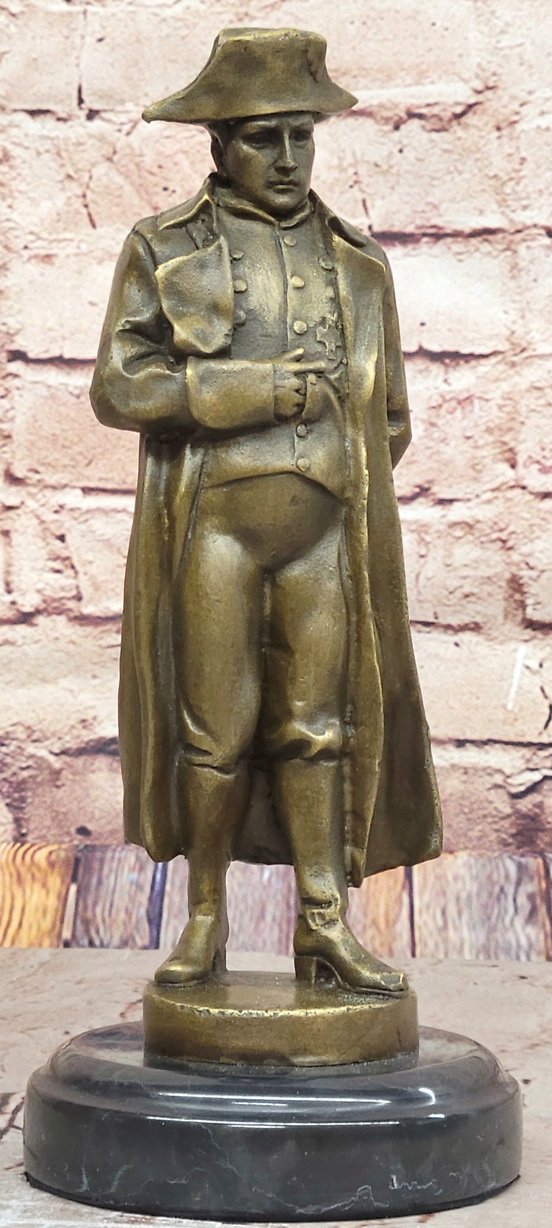 Handcrafted bronze sculpture military Soldier French Napoleon Bonaparte Sale
