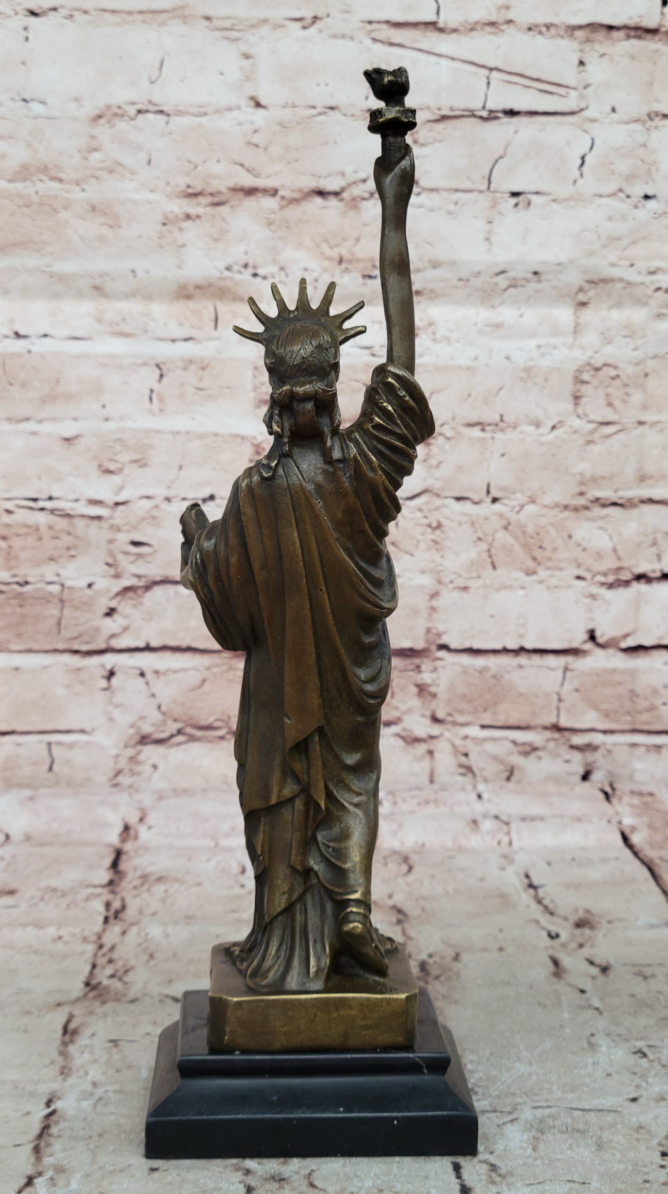 Fisher New York Hot Cast Bronze Sculpture: Statue of Liberty NYC Memorabilia Figurine
