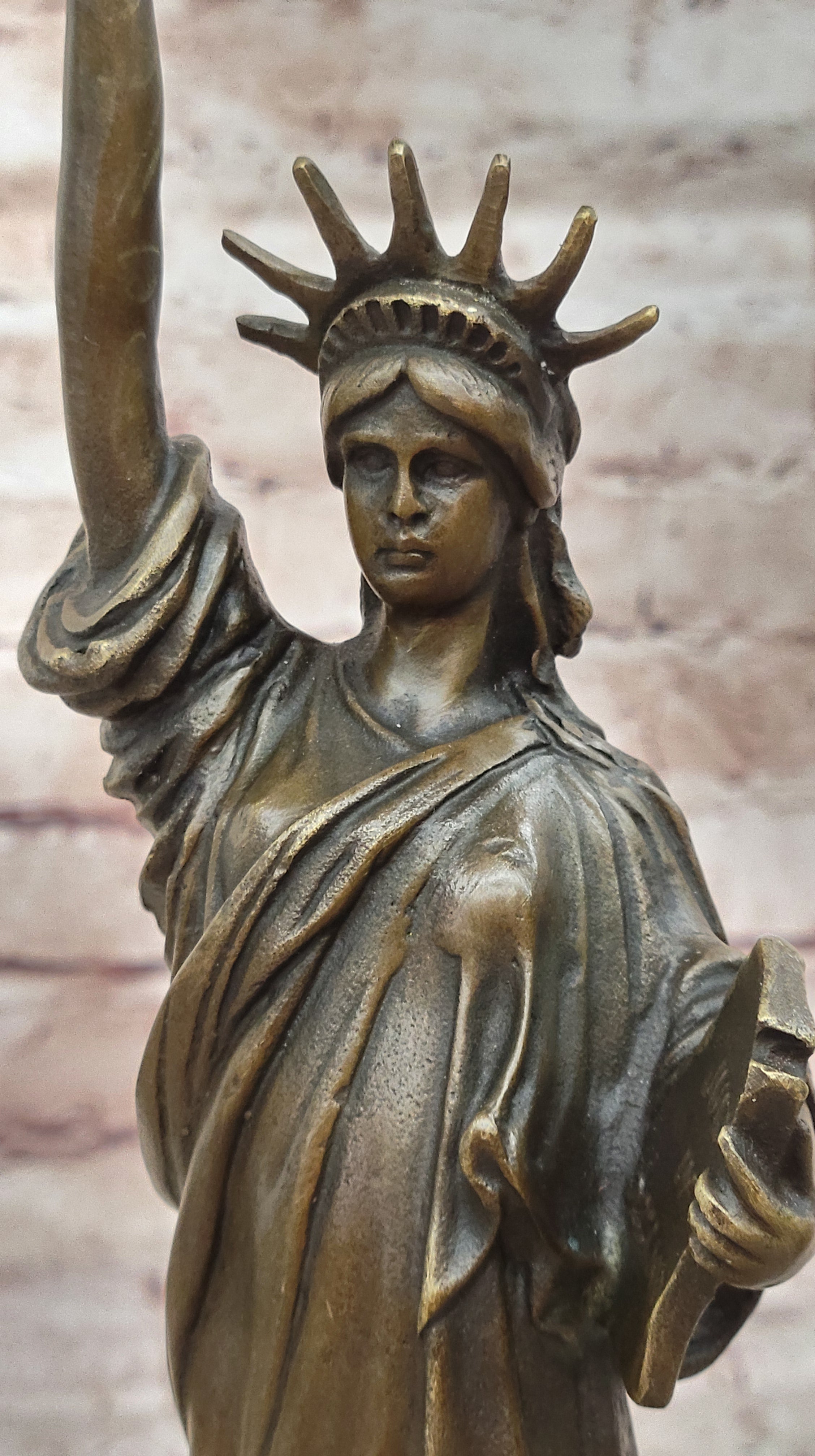 Fisher New York Hot Cast Bronze Sculpture: Statue of Liberty NYC Memorabilia Figurine