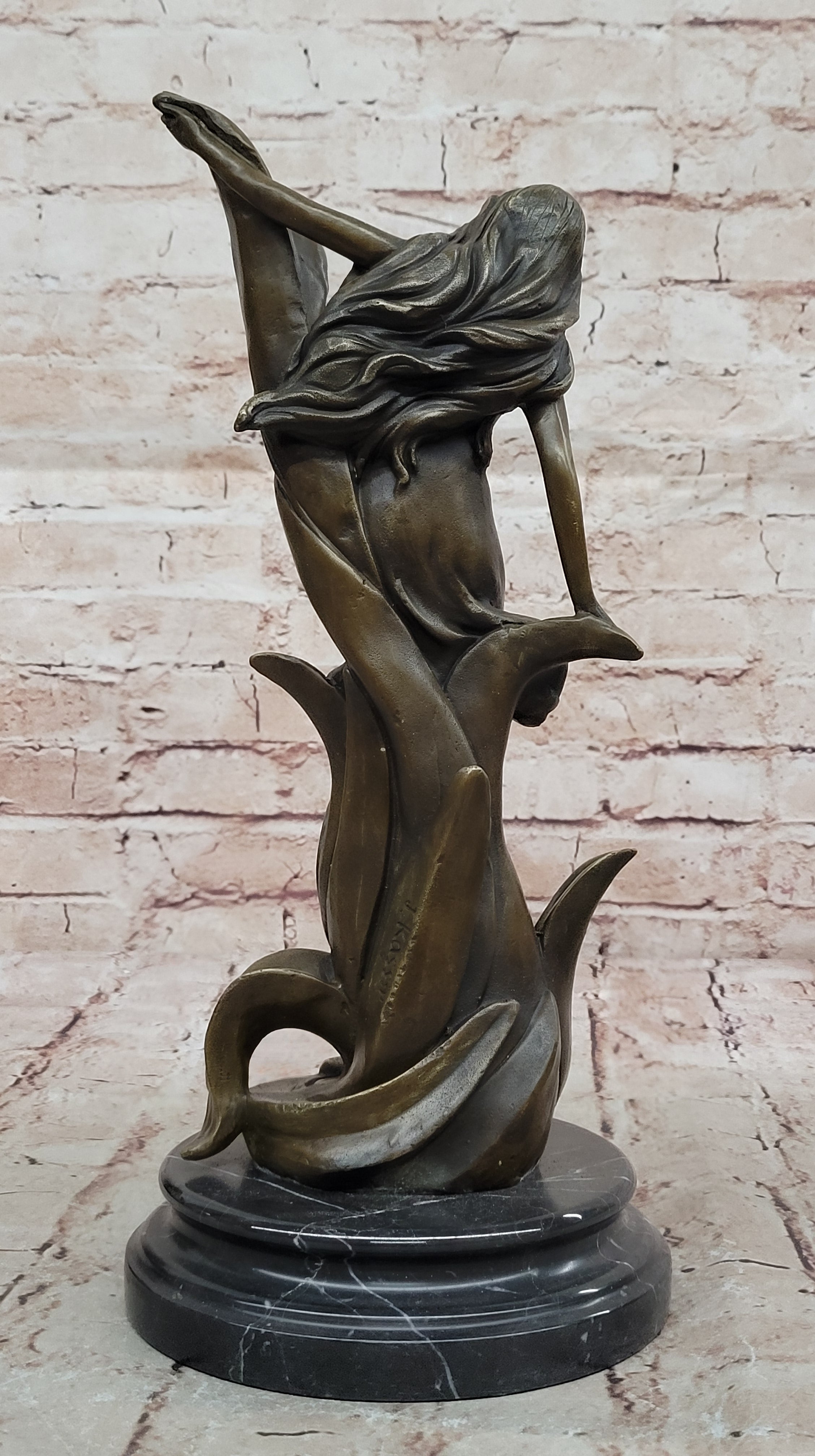 Venus Goddess Bronze Sculpture with Lily – Signed Art Nouveau Figurine, Collectible