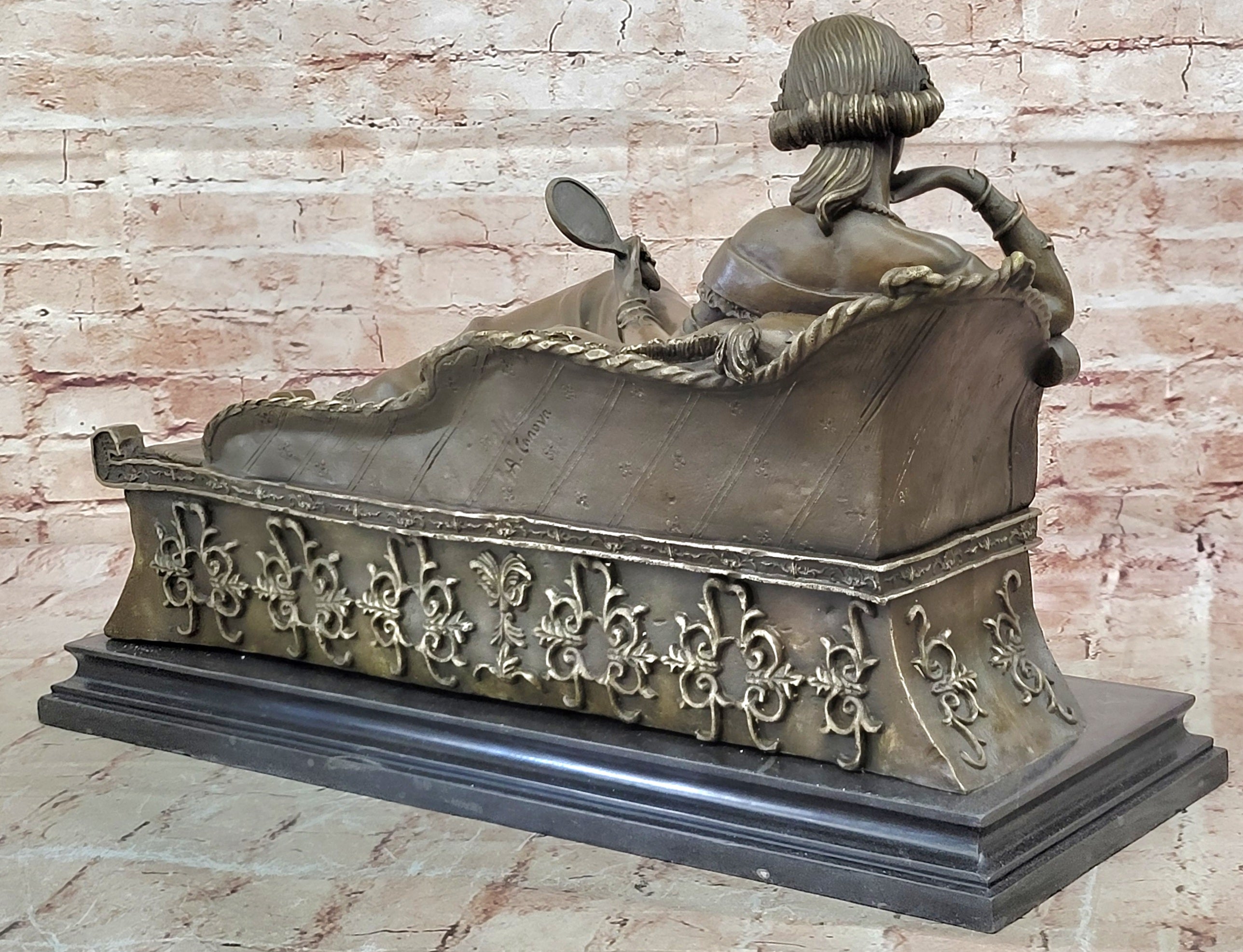 Canova’s Bronze Pauline Bonaparte as Venus Triumphant Large Sculpture Decorative Art