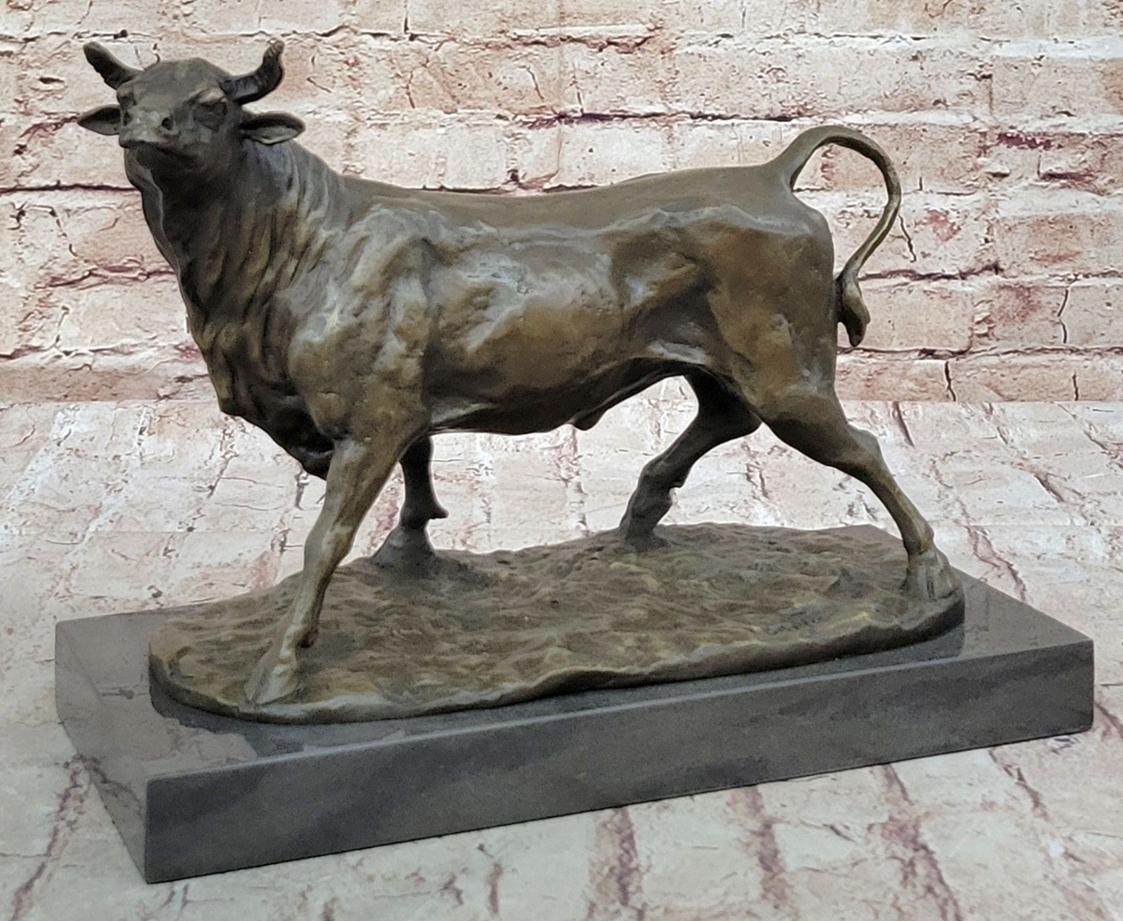 Western Art Decor Copper Bronze Sculpture Cattle Bull Ox Cow Statue Figurine