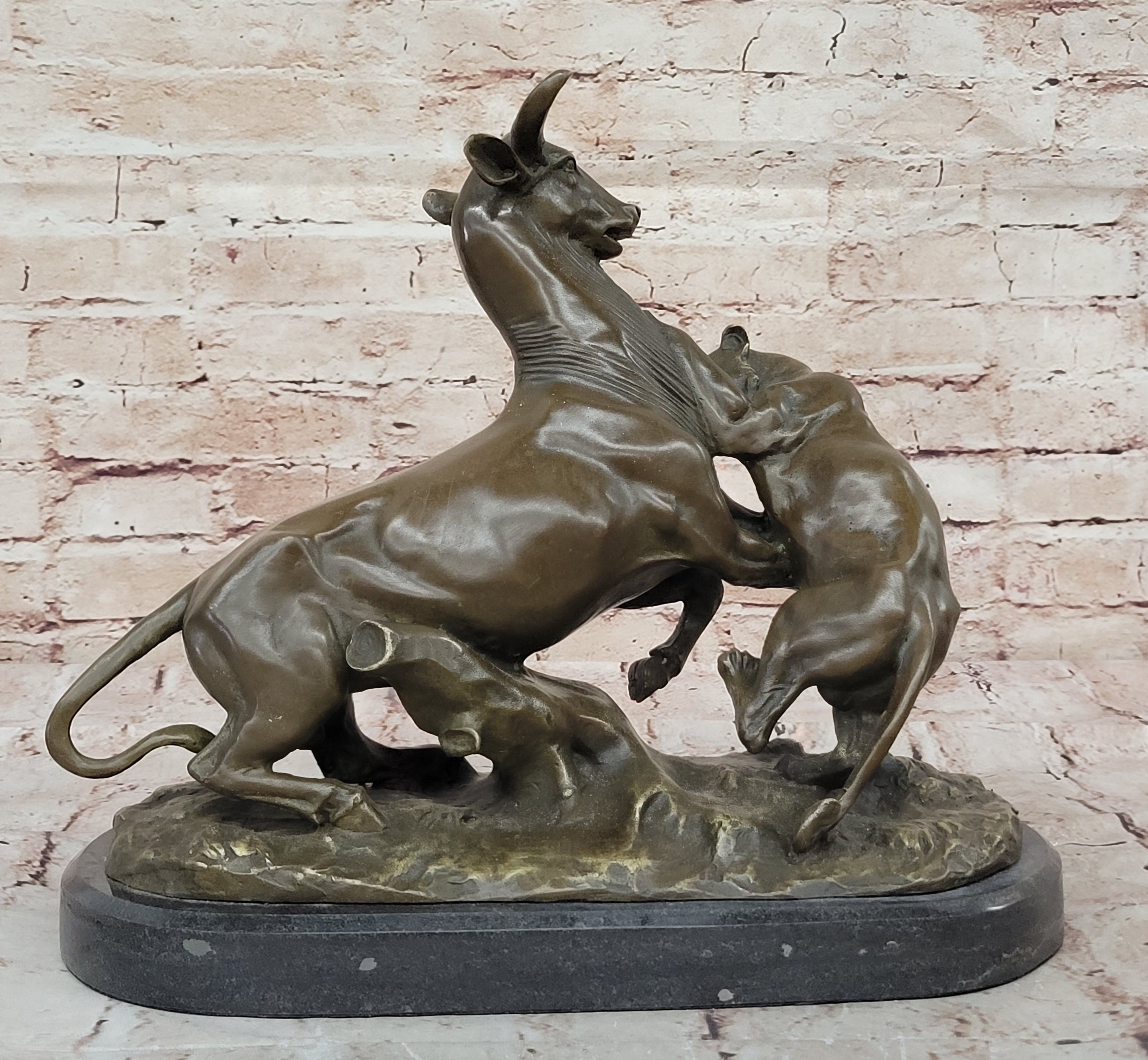 Cast Bronze Figurine " Cougar Attack Gazelle Home Cabin Trophy Decoration Sale