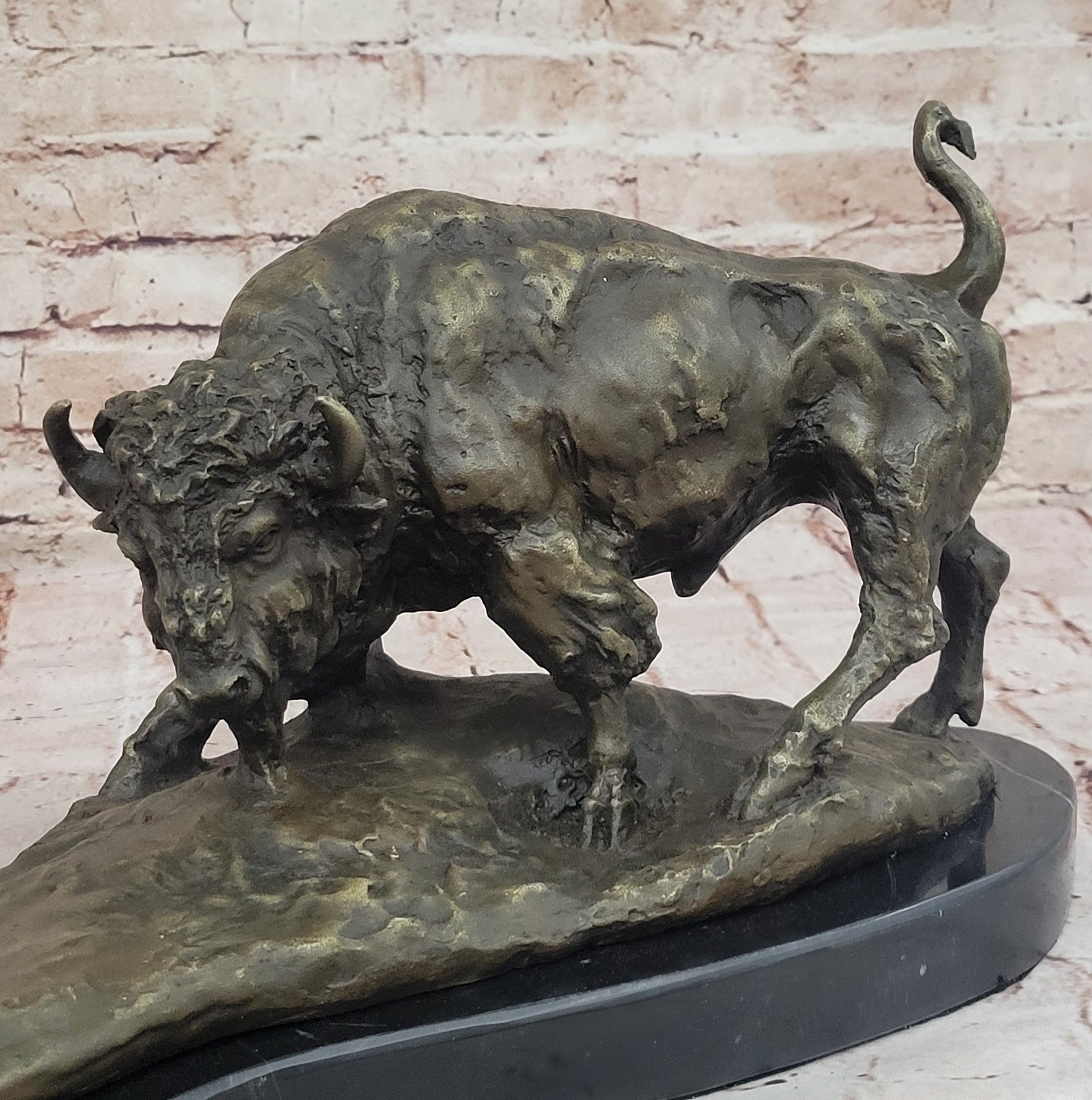 Classic Buffalo and Bear Bronze Sculpture – Handcrafted Wildlife Figurine for Home & Office Décor