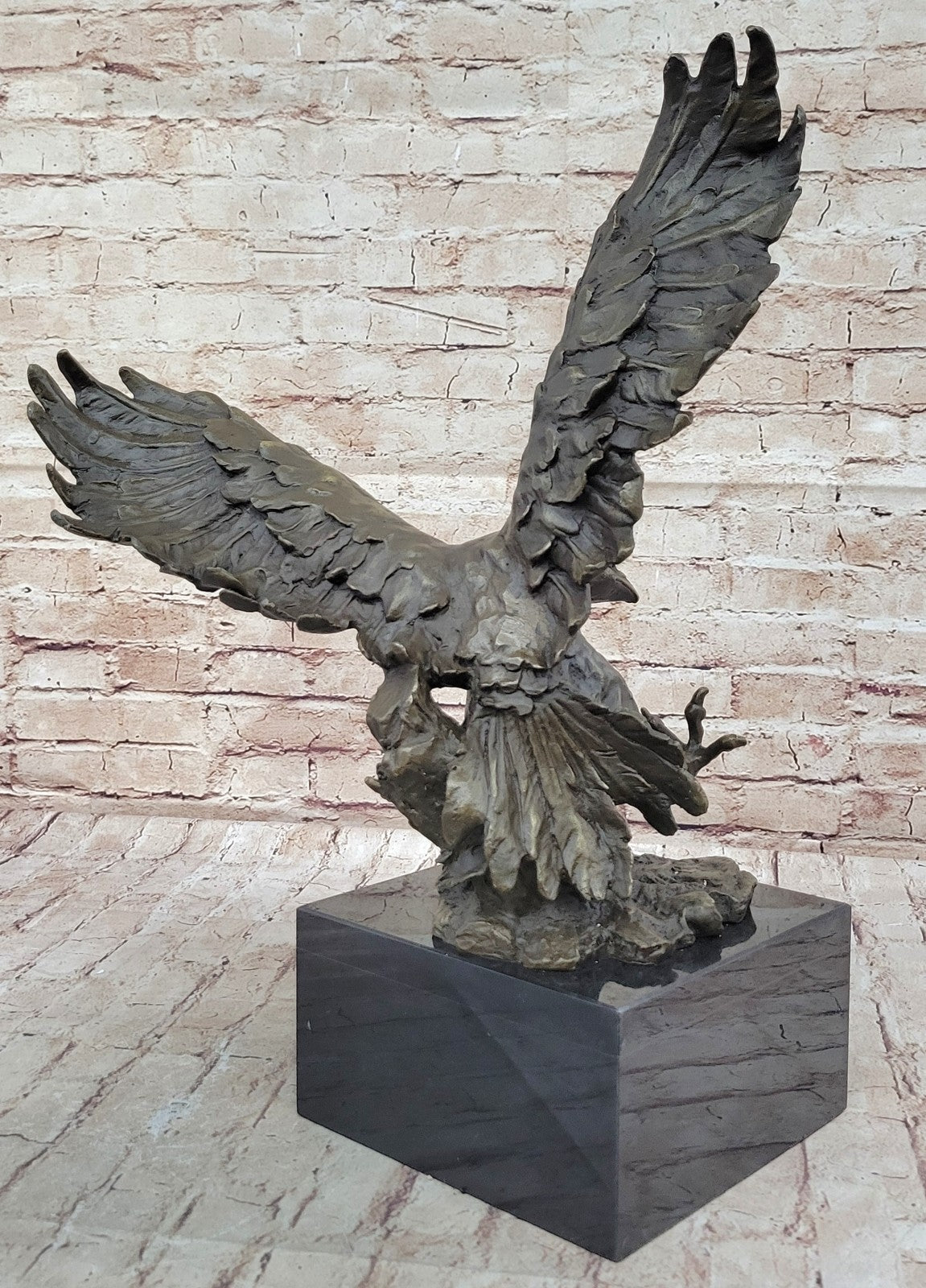 Bronze American Bald Eagle on Tree Falcon Osprey Hawk Flag Statue Pride Flying