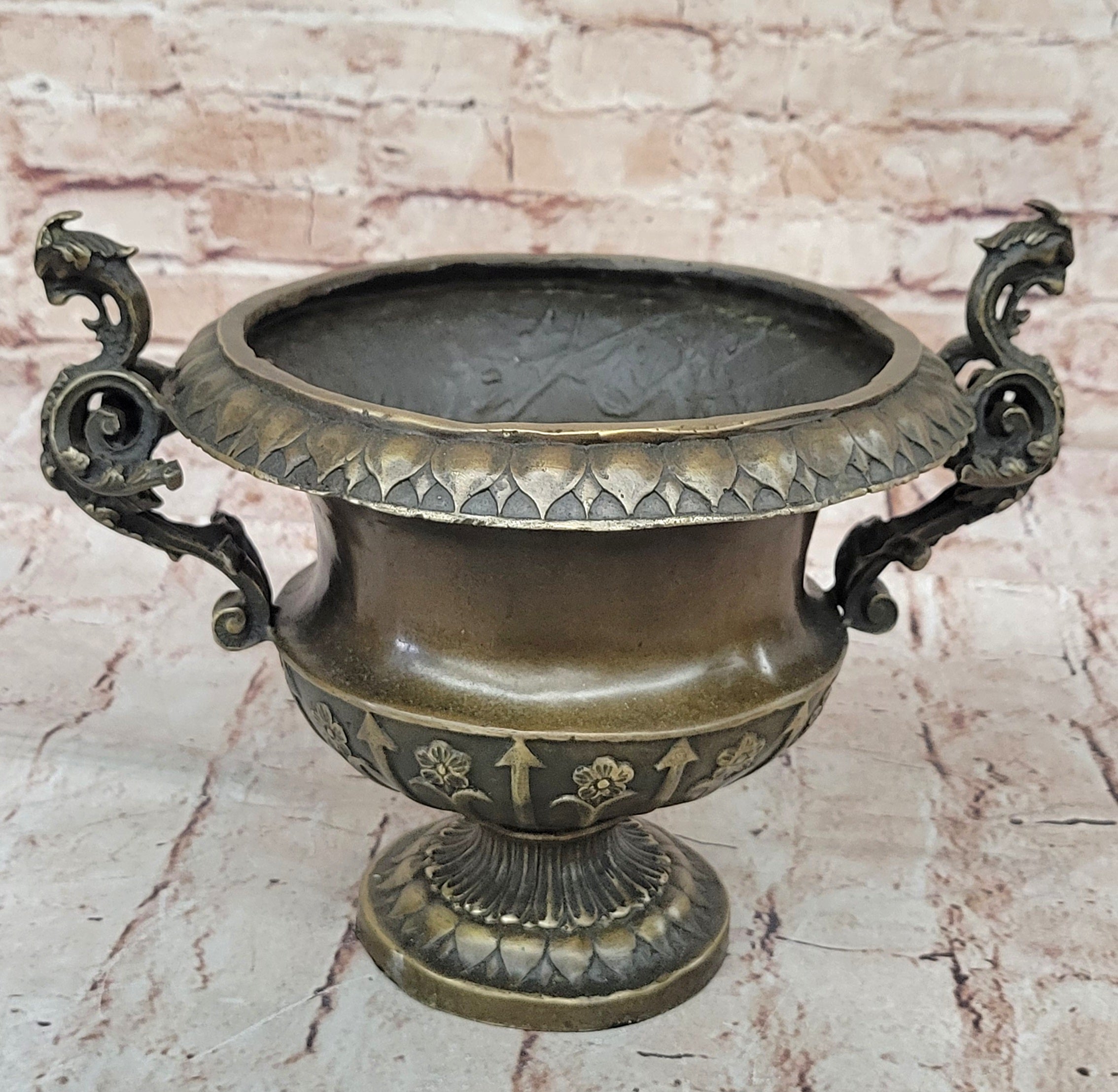 Rustic Vintage Old Fashioned Bronze Lost Wax Made Planter Garden Decor NEW