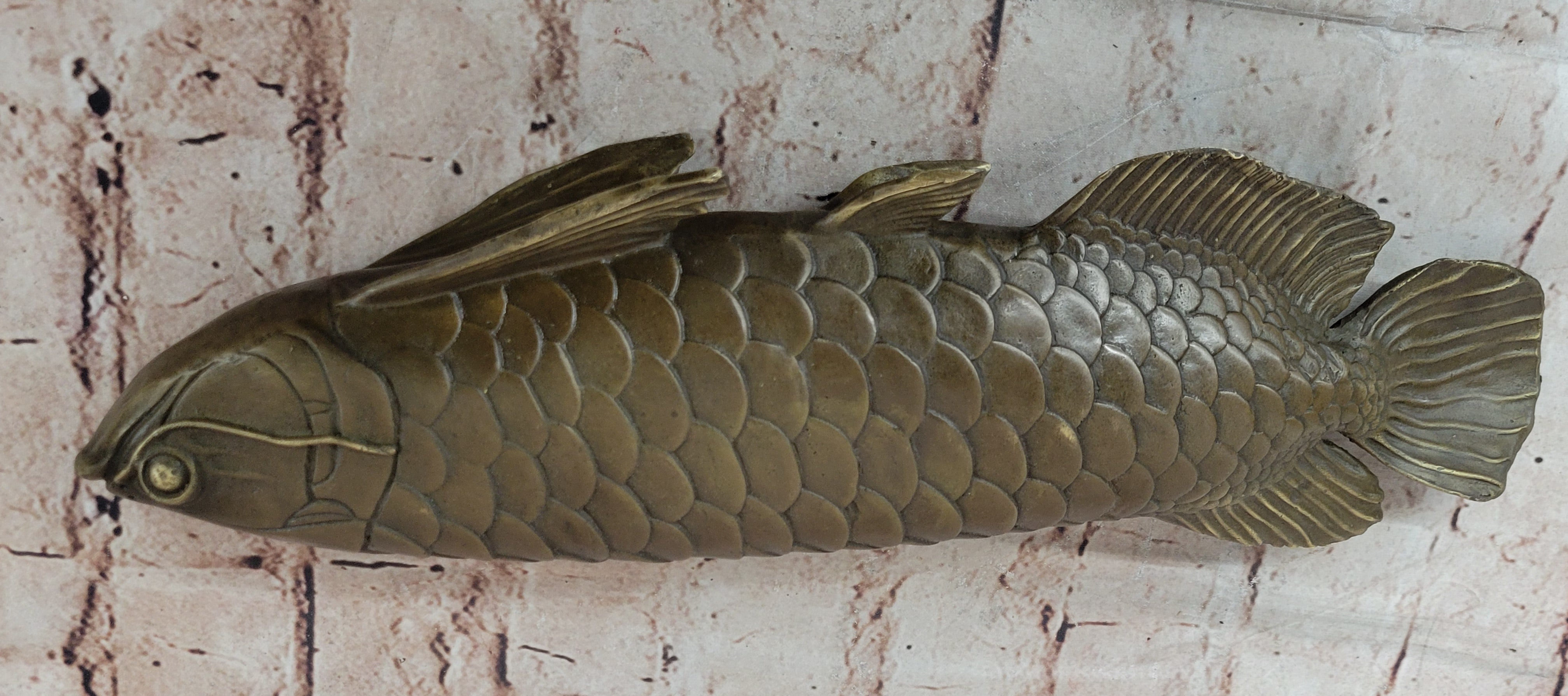 Detailed Arowana Bronze Sculpture Statue Feng Shui Gift for Fisherman Display