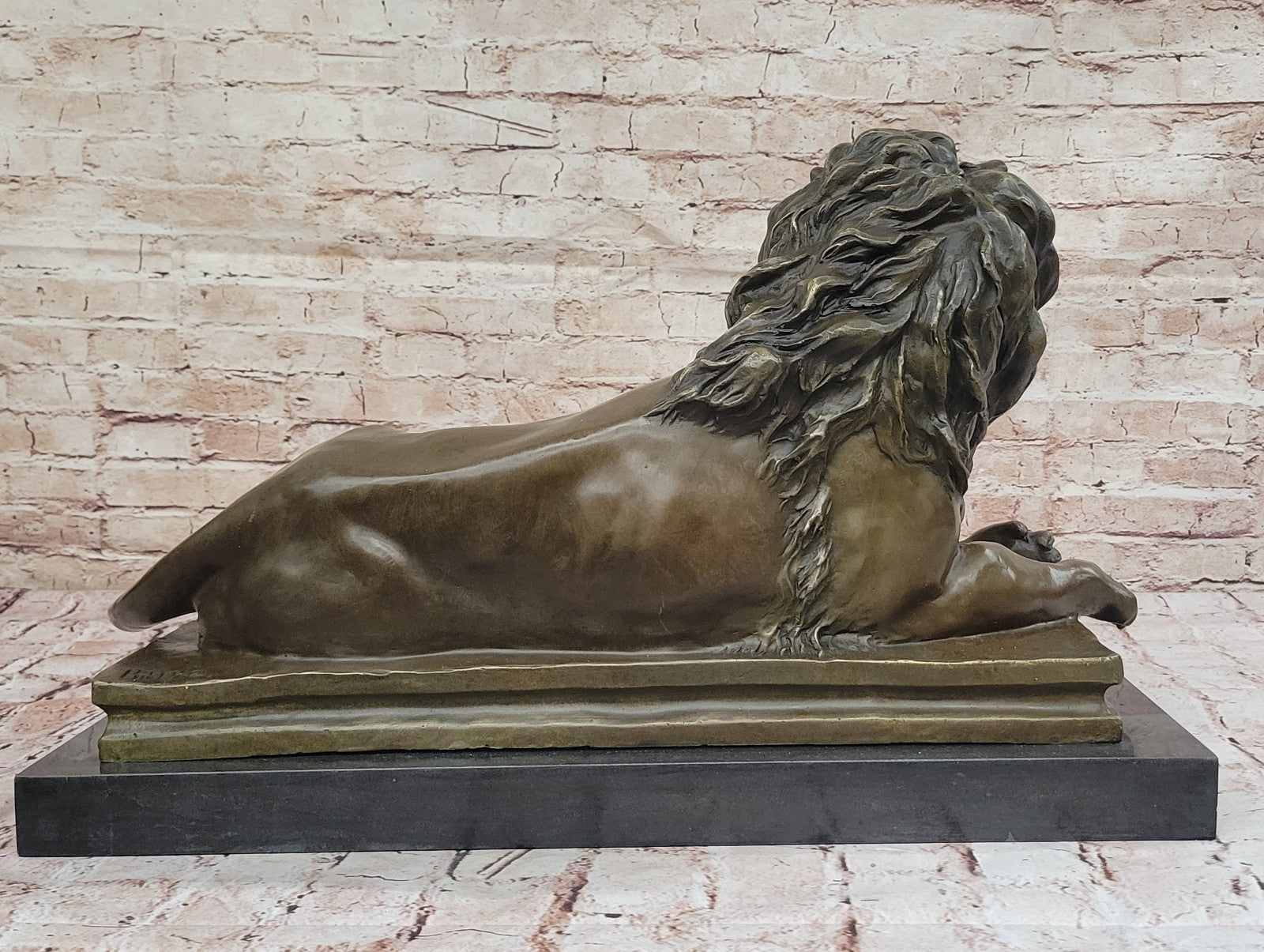 Exquisite Library Wildlife: Massive Lion Bronze Statue for Mantle Decor Hand Made