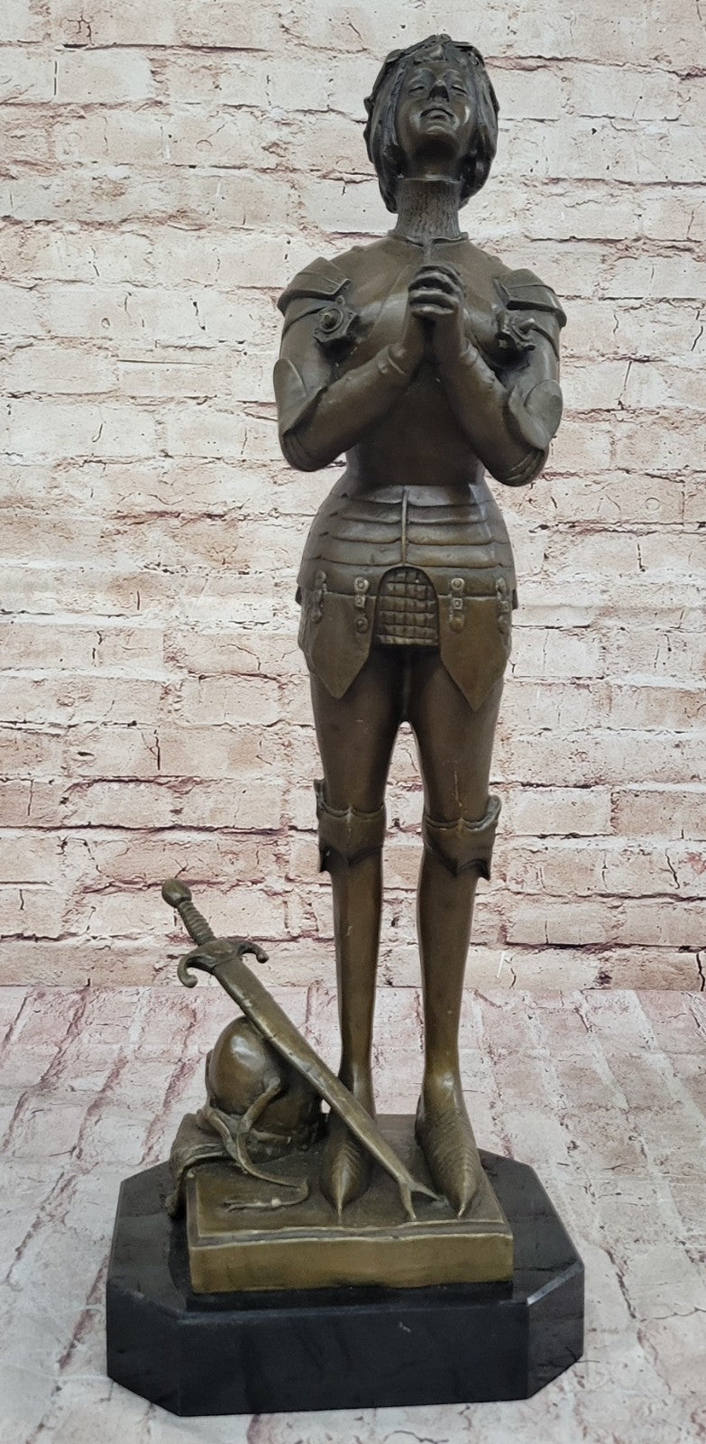 MAID ORLEANS FRENCH PRAYING HEROINE SOLDIER Bronze Sculpture Statue Figurine T