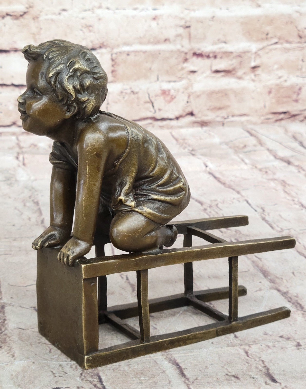 Bronze Sculpture Hot Cast Baby Girl on Chair Bronze Sculpture Figurine Figure
