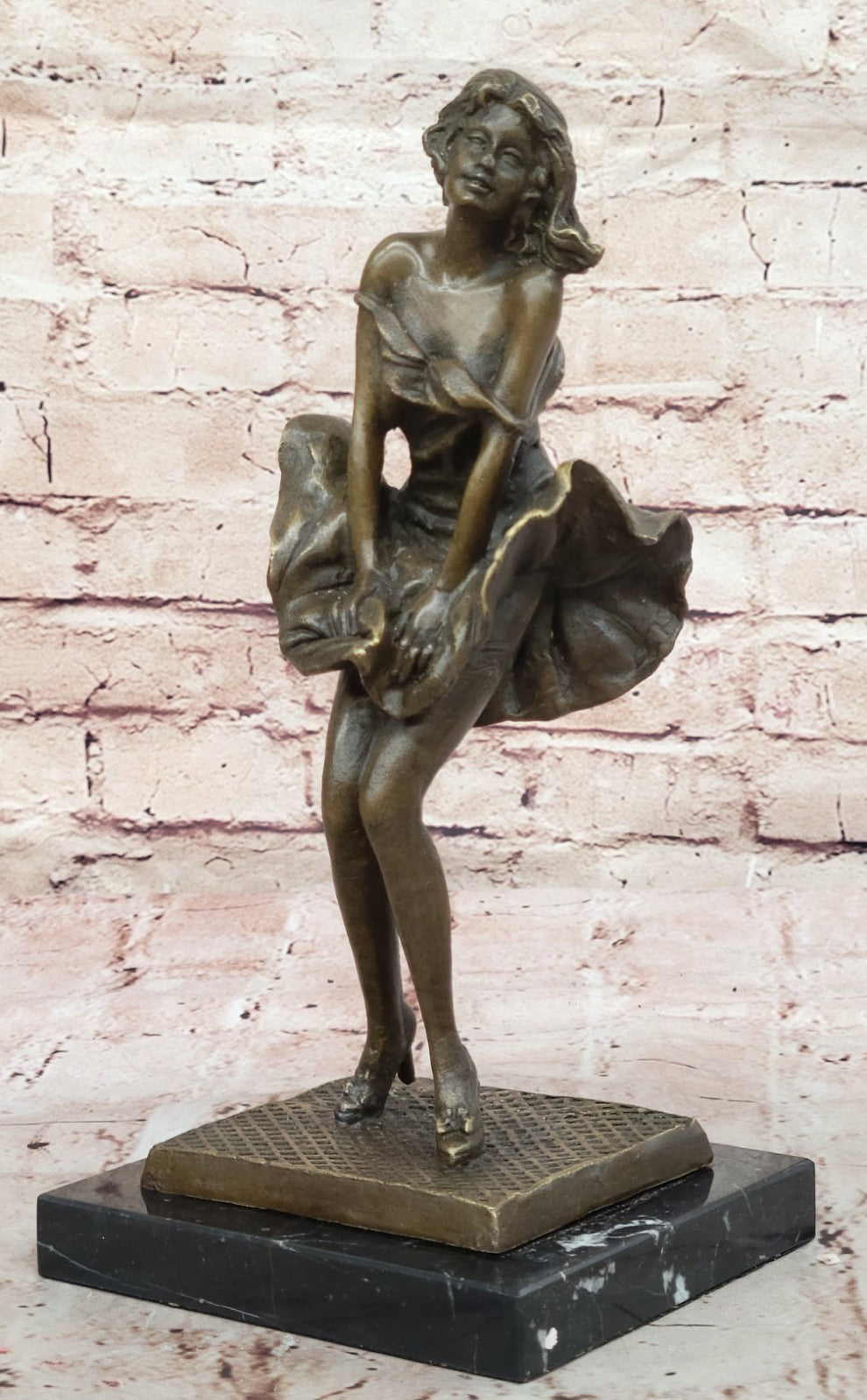 Collector Edition Famous Marylin Monroe Handcrafted by Lost Wax Method Bronze