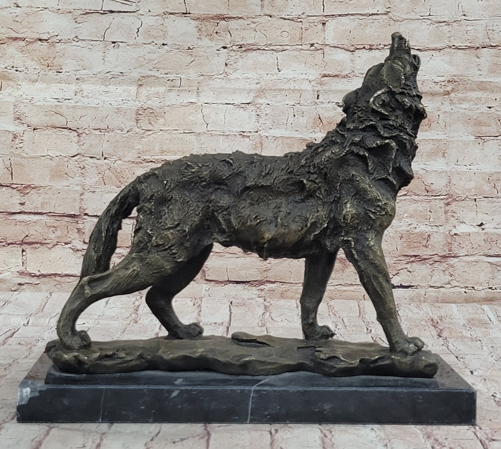 Art Deco Hot Cast "Wolf Howling At The Bronze Sculpture Figurine Statue Deal