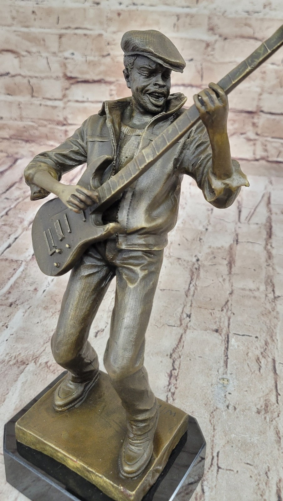 Jimmy Hendrix Playing Guitar Music Memorabilia Art Collector Bronze Sculpture