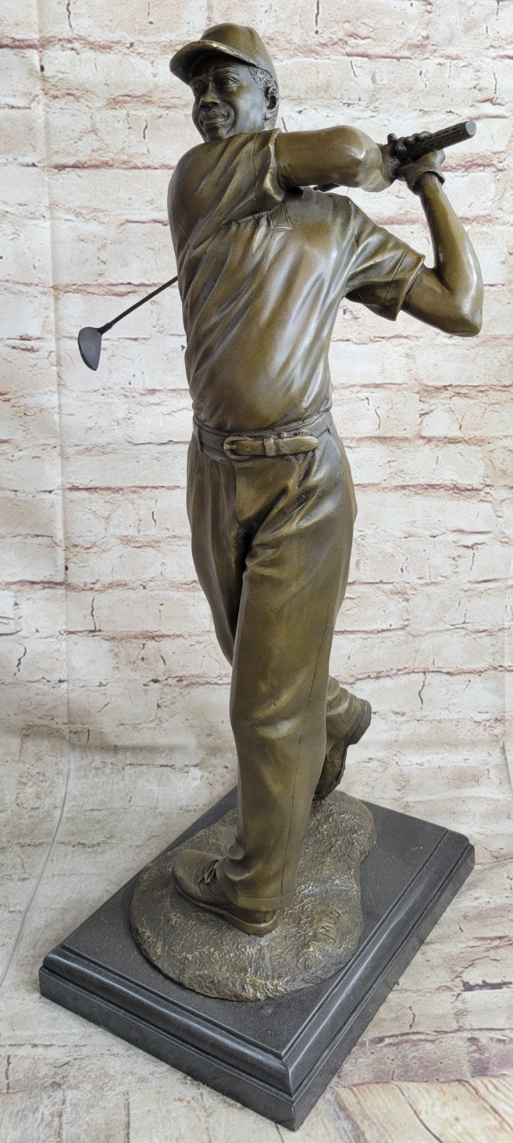 Handcrafted Superb Detailed Huge Male Golfer Golf Sport Memorabilia Bronze Statu