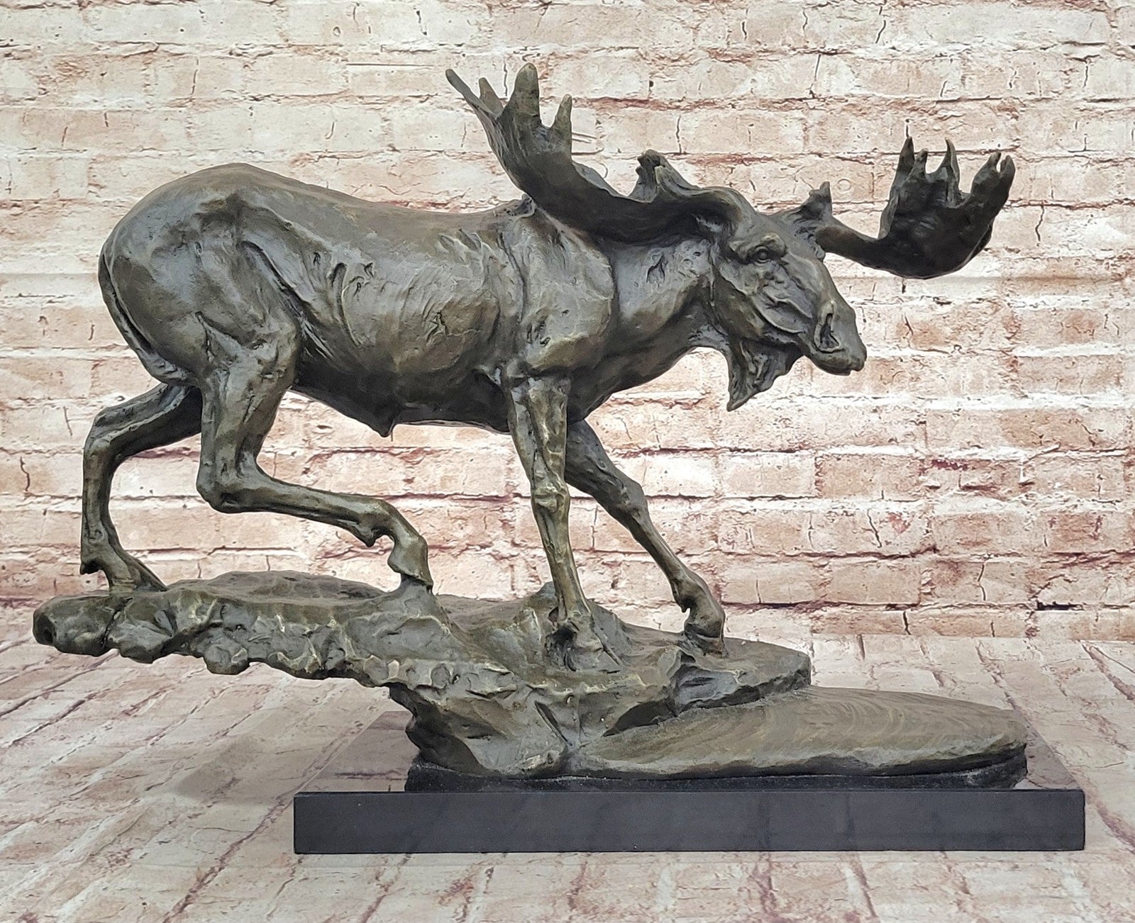 Hand Made Extra Large Moose Wildlife Animal Bronze Sculpture Home Office Decor
