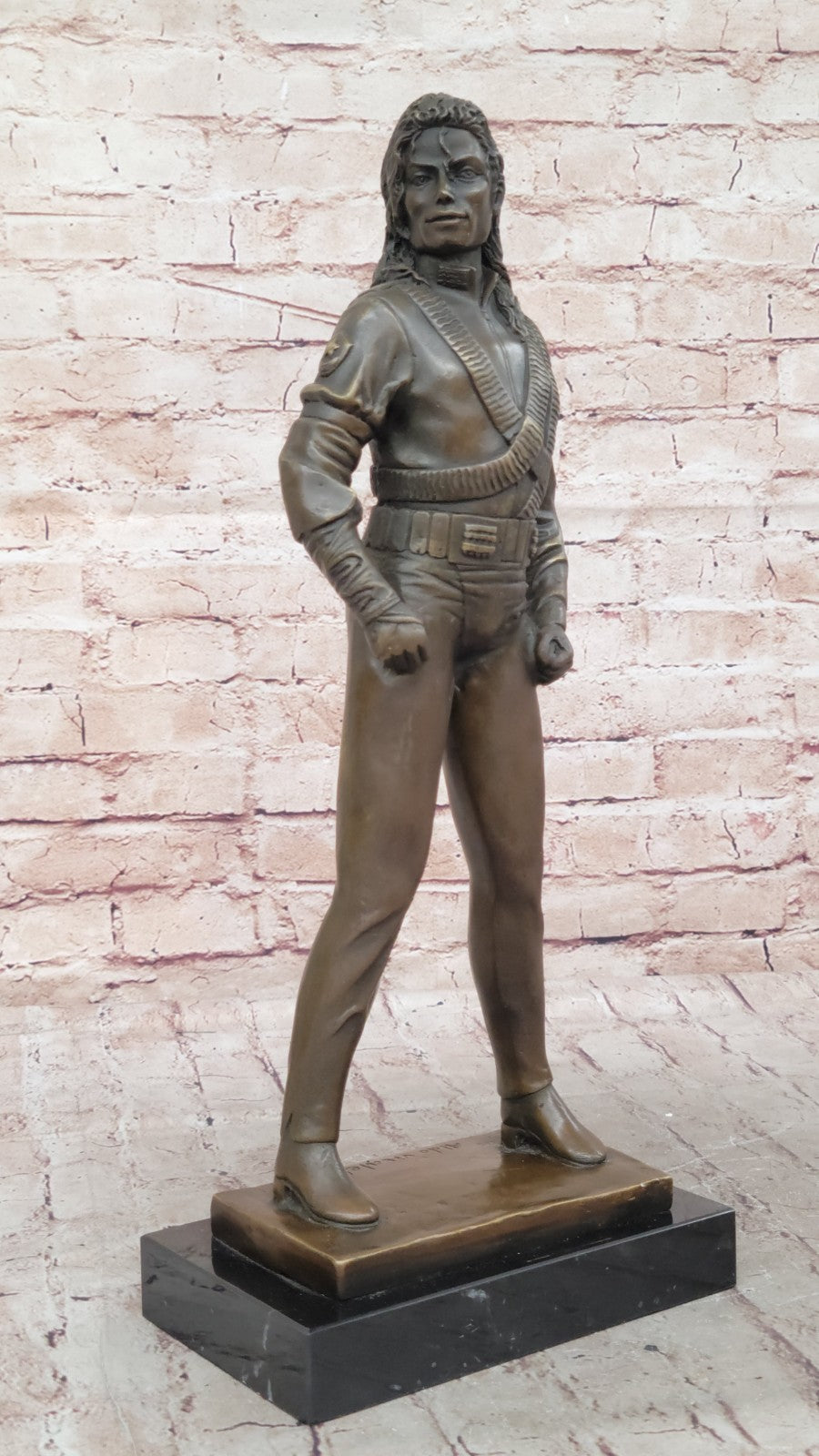 Aldo Vitaleh`s Tribute to Michael Jackson: Handcrafted Bronze Statue, Music Lover`s Delight