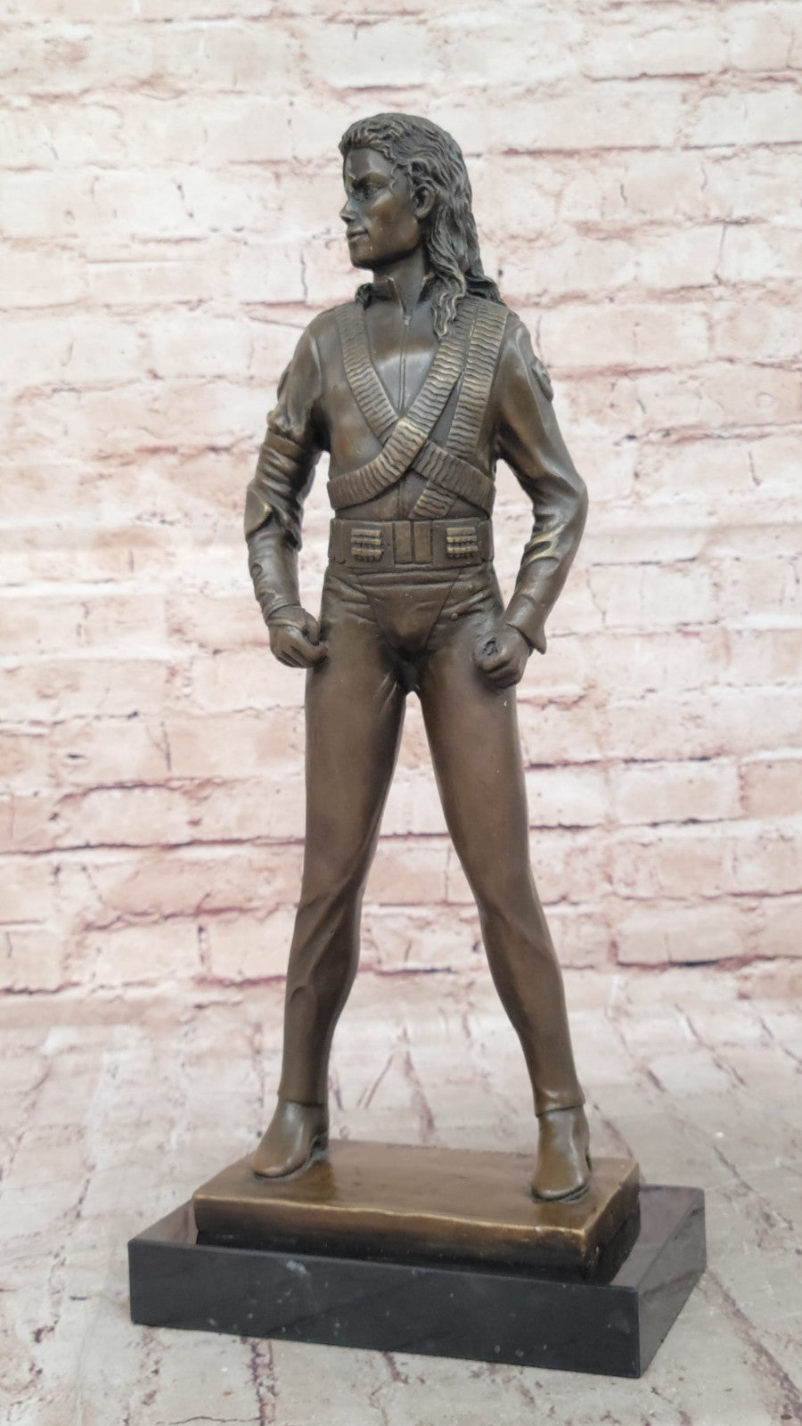 Aldo Vitaleh`s Tribute to Michael Jackson: Handcrafted Bronze Statue, Music Lover`s Delight