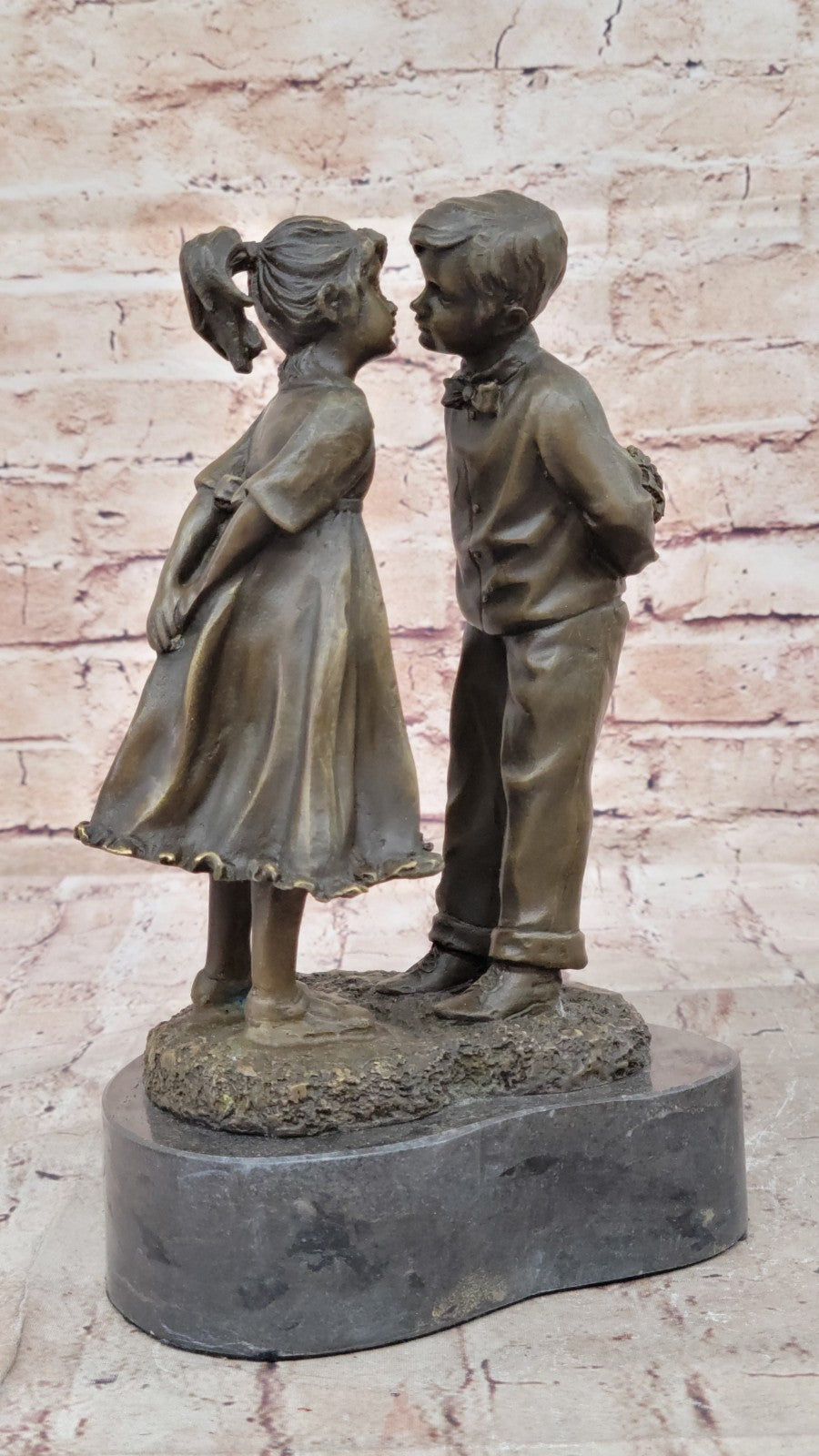 Bronze Sculpture Children Figurine Boy and Girl Kissing Hot Cast Statue Home Art