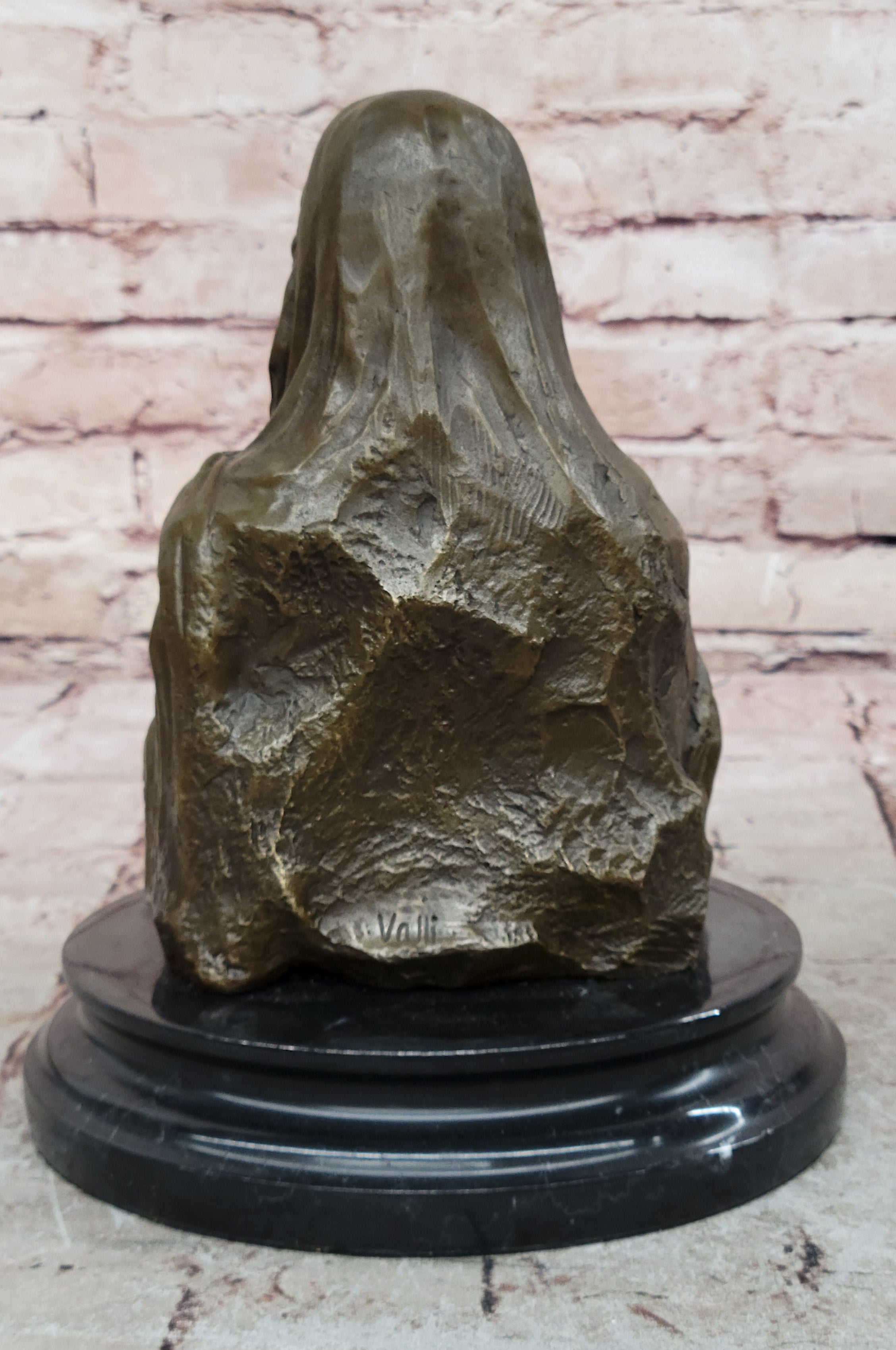 Handcrafted bronze sculpture SALE Leona By Lisa Mona Painting Famous / Art Sale