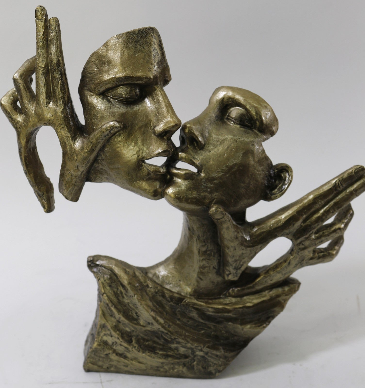 Western Bronzed Copper Woman and Man Kiss Art Deco Sculpture Statue Gift