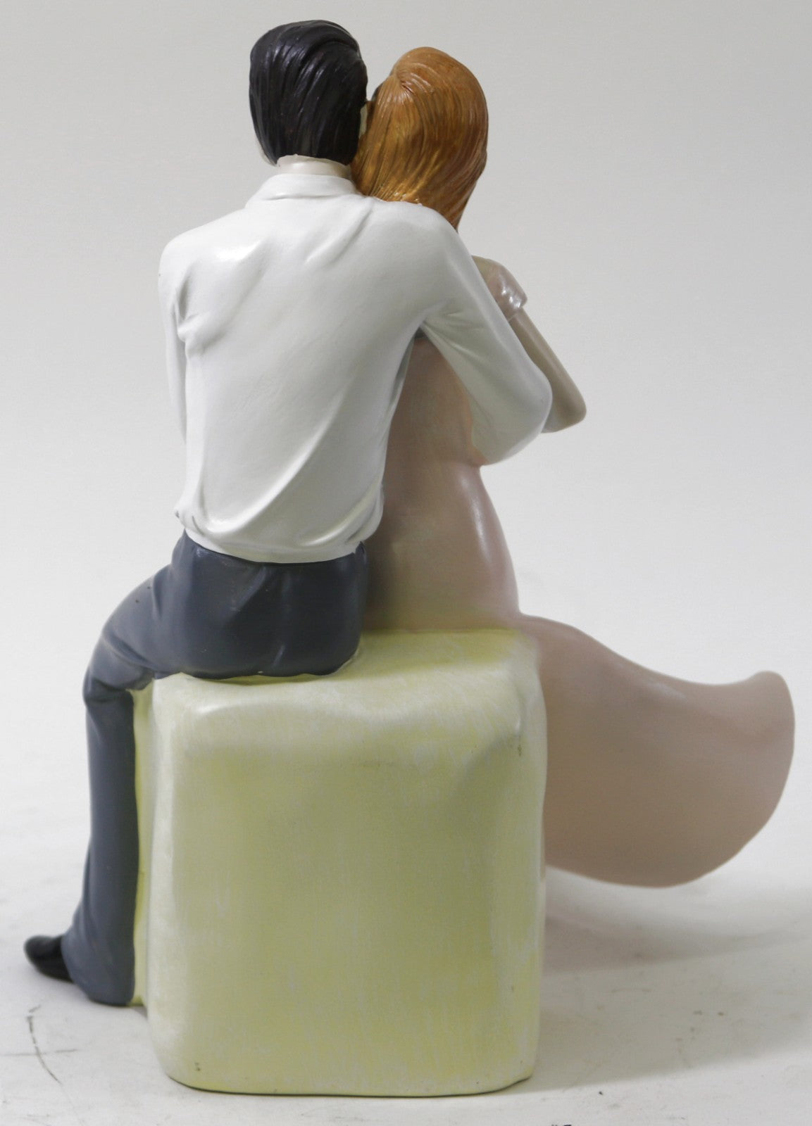 Man and Woman Garden Ornament Statue Young Couple Figurine Sculpture Figure