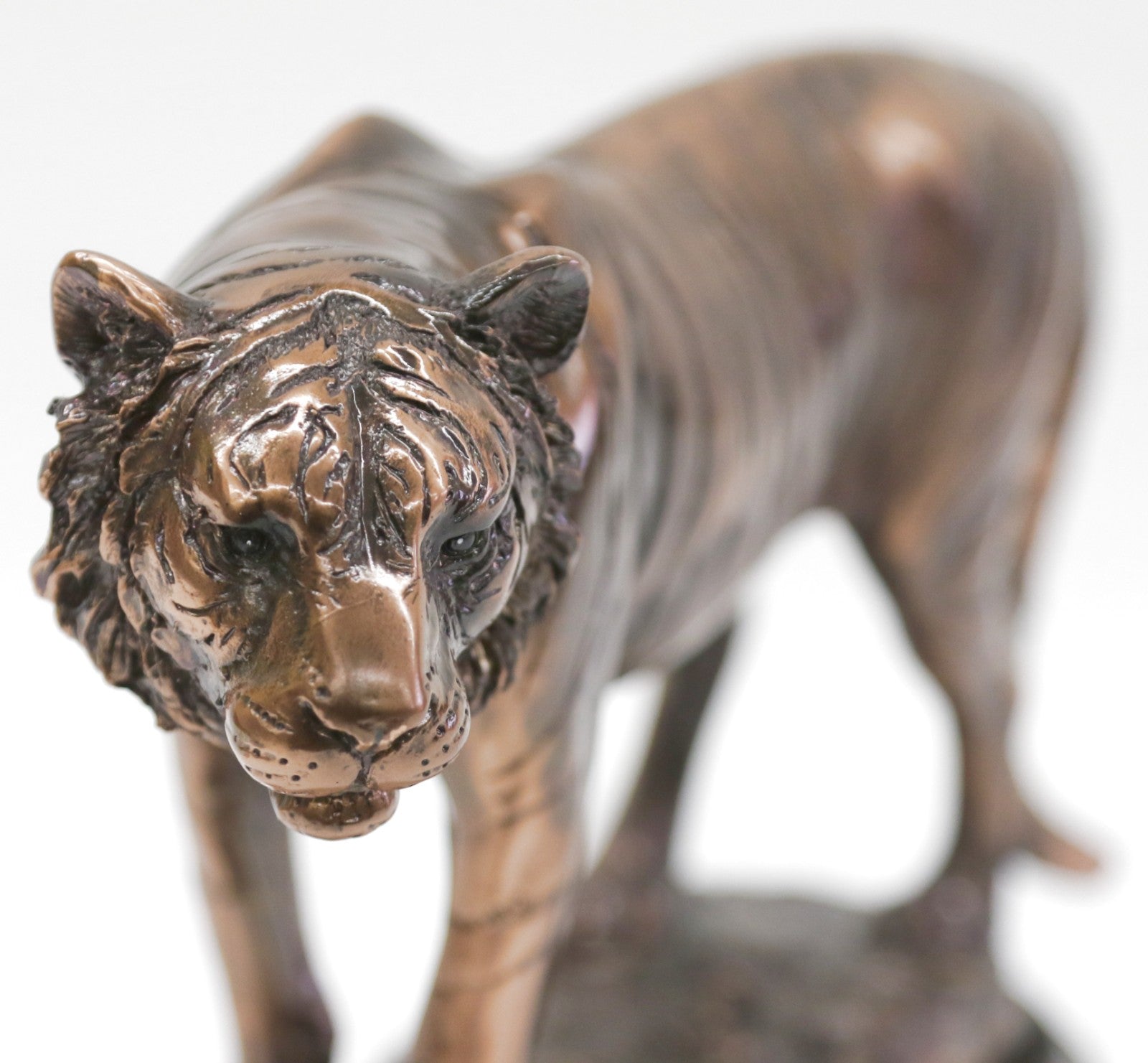 Bengal Tiger Bust Statue Faux Bronze Resin Tiger Family in Jungle Wildlife Scene