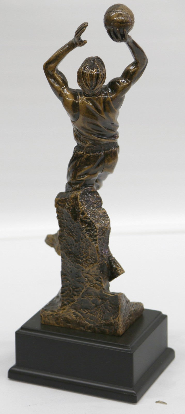 Basketball Jumpshot Sport Trophy Faux Bronze Sculpture Home Office Decoration