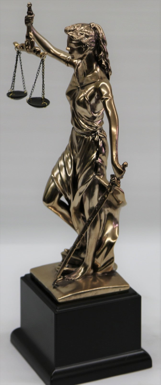 Themis Blind Lady Justice Goddess Statue in Greek Ancient Mythology Bronzed Art