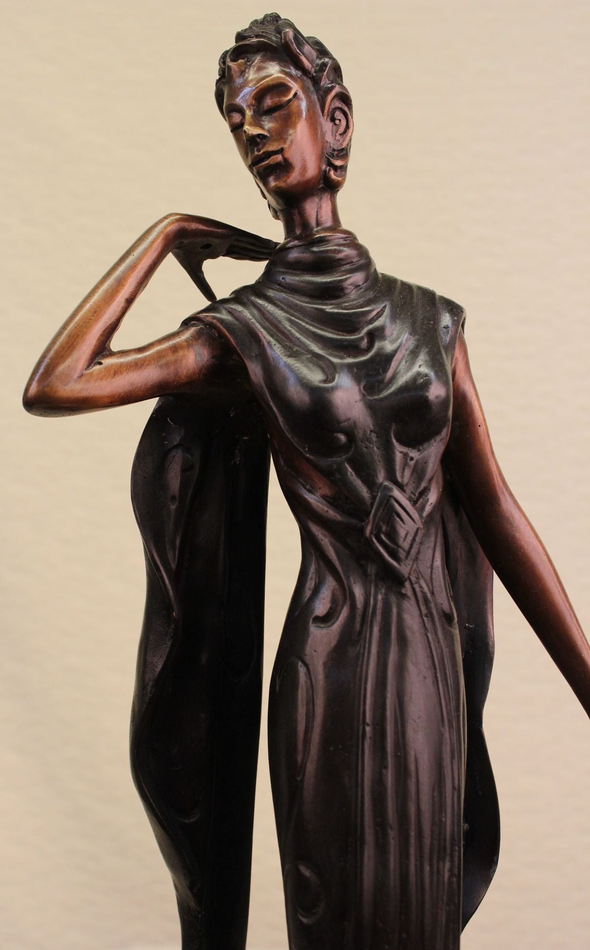 Handcrafted Genuine Bronze sculpture Hot Cast Dancer Home Office Decoration