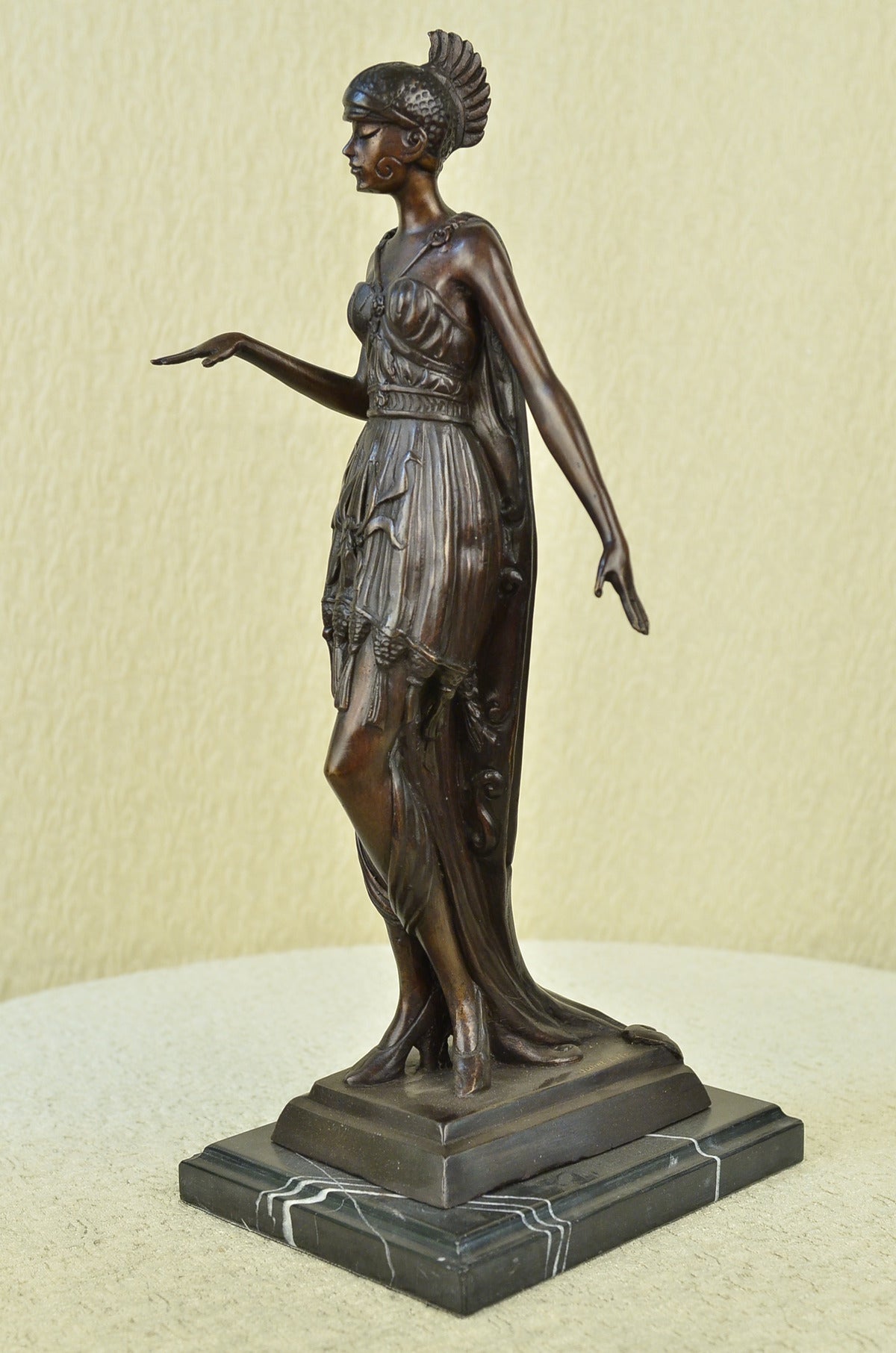 Details about Handcrafted bronze sculpture SALE Bas Marble Lady Knight Woman W
