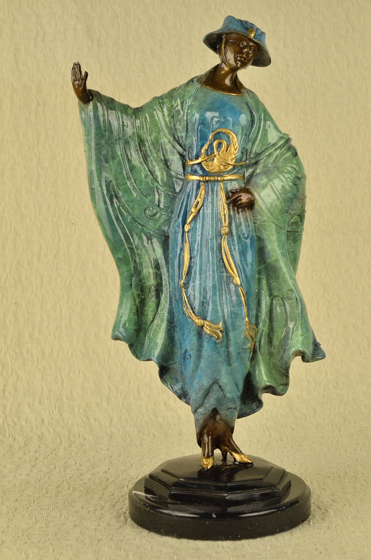Handcrafted bronze sculpture SALE Class High Style Japanese Rare Patina Special