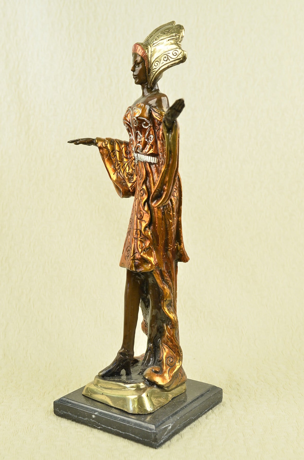 Handcrafted bronze sculpture SALE Base Marble Deco Art Princess" Indian Poising