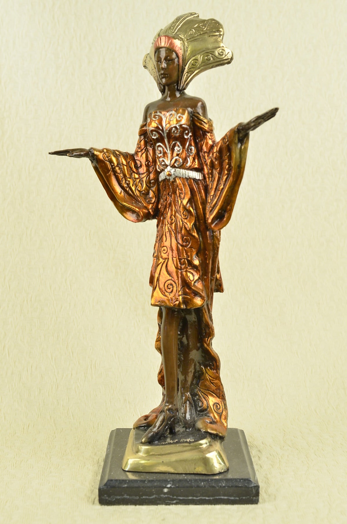 Handcrafted bronze sculpture SALE Base Marble Deco Art Princess" Indian Poising