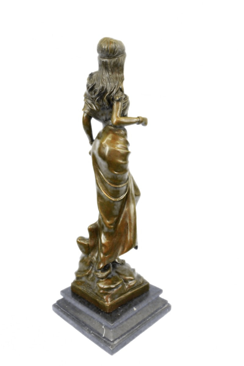 Handcrafted bronze sculpture SALE Girl American Native Mirval Sign Hot Cast De