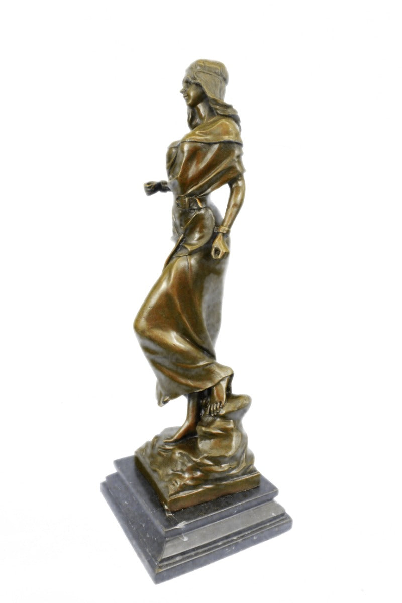 Handcrafted bronze sculpture SALE Girl American Native Mirval Sign Hot Cast De
