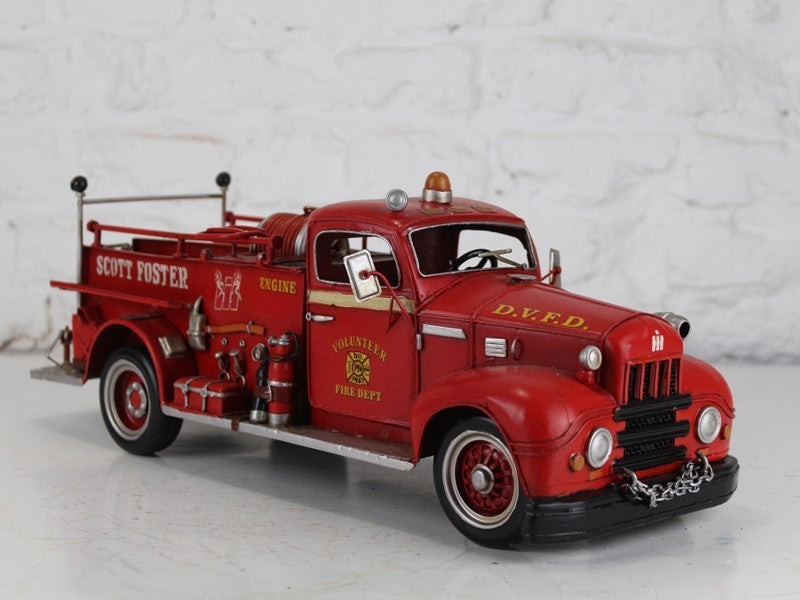 HIGHWAY 61 - 1/16 scale 1968 Chevrolet / GMC Pumper Fire Truck Kane County, CT