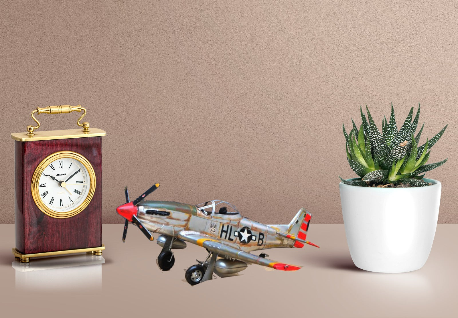Grey Mustang 41" Long an American long-range single-seat fighter Plane Figurine