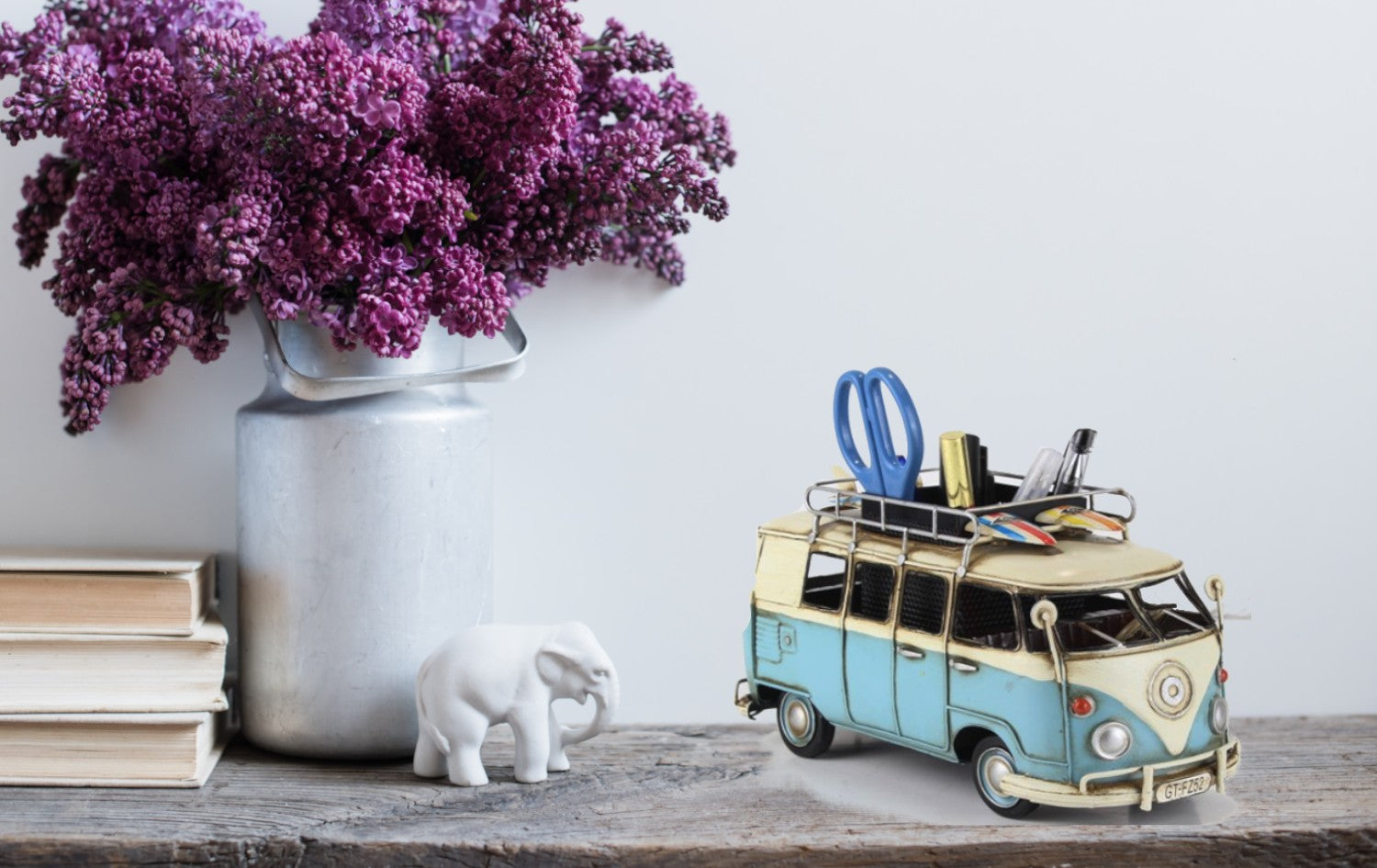NICE EUROPEAN FINERY TIN PLATE RETRO-VINTAGE VW VOLKSWAGEN KOMBI VAN 1/18 SCALE 11" LONG