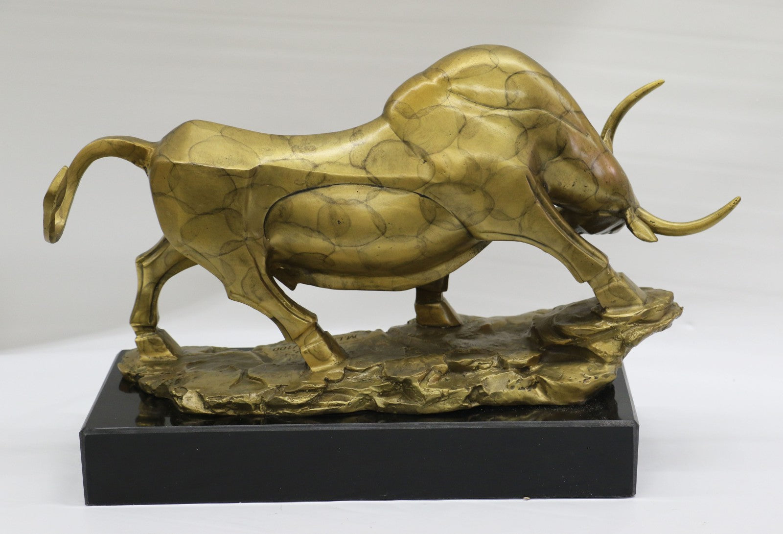 LTD EDT Bronze Coffee Wall Street Bull Market Stock OX Figure Statue Figurine