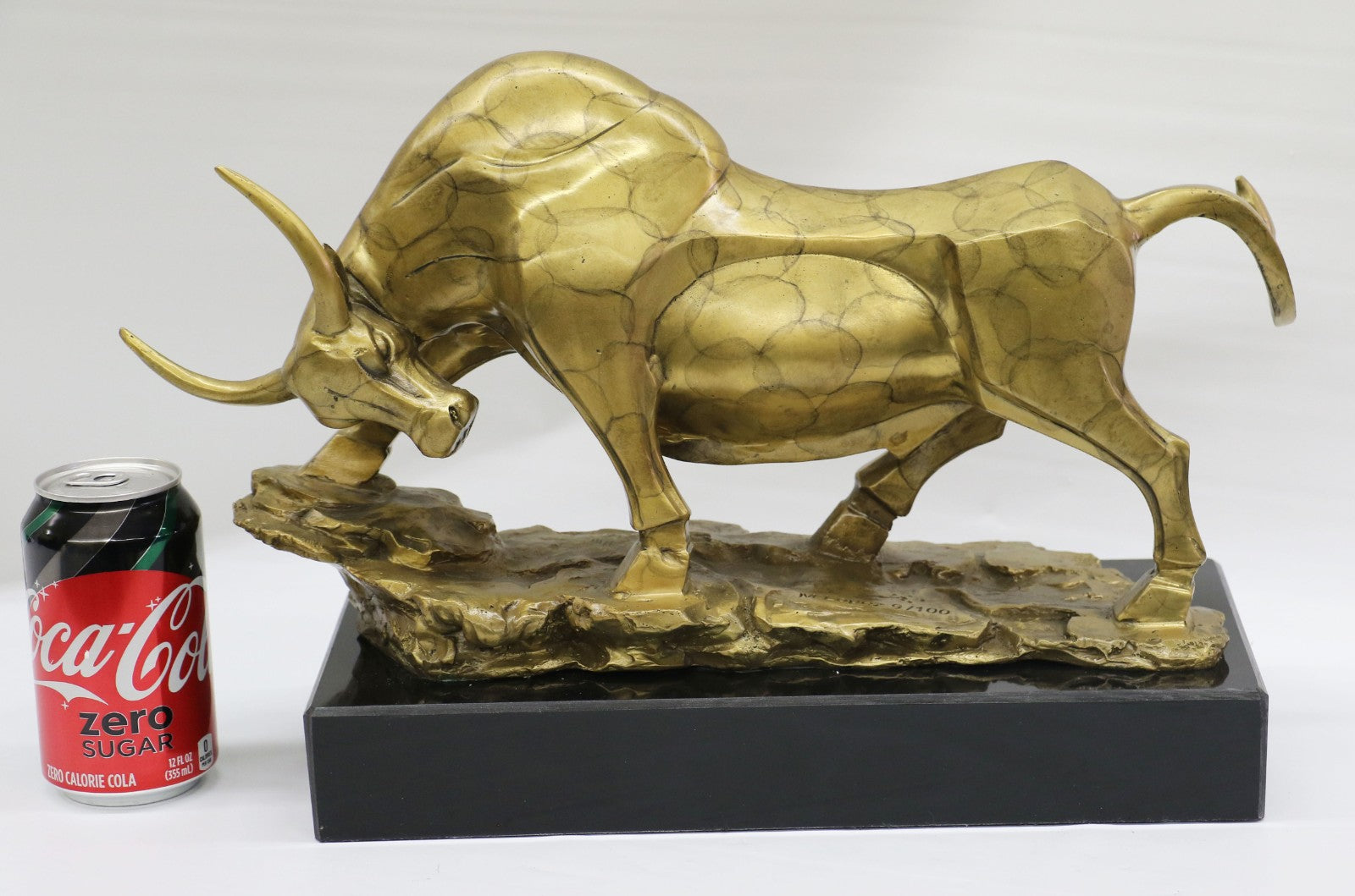 LTD EDT Bronze Coffee Wall Street Bull Market Stock OX Figure Statue Figurine