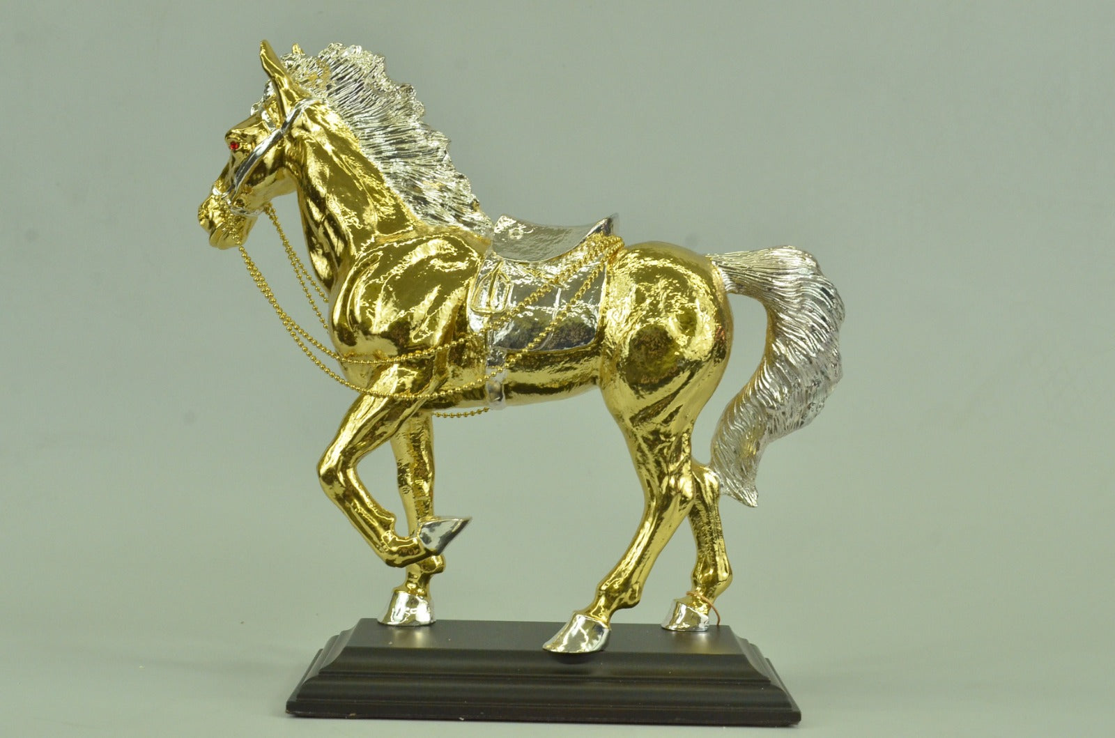 Thoroughbred Horse Kentucky Derby Triple Crown Racing Fan Art Gift Bronze Statue