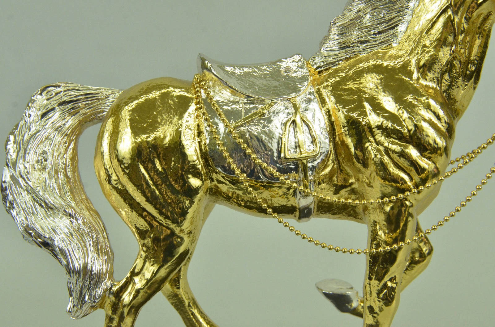 Thoroughbred Horse Kentucky Derby Triple Crown Racing Fan Art Gift Bronze Statue