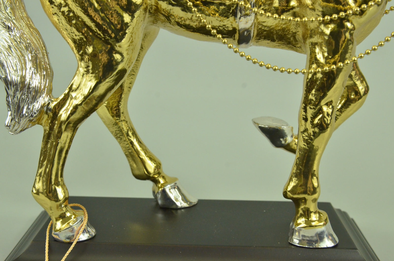 Thoroughbred Horse Kentucky Derby Triple Crown Racing Fan Art Gift Bronze Statue