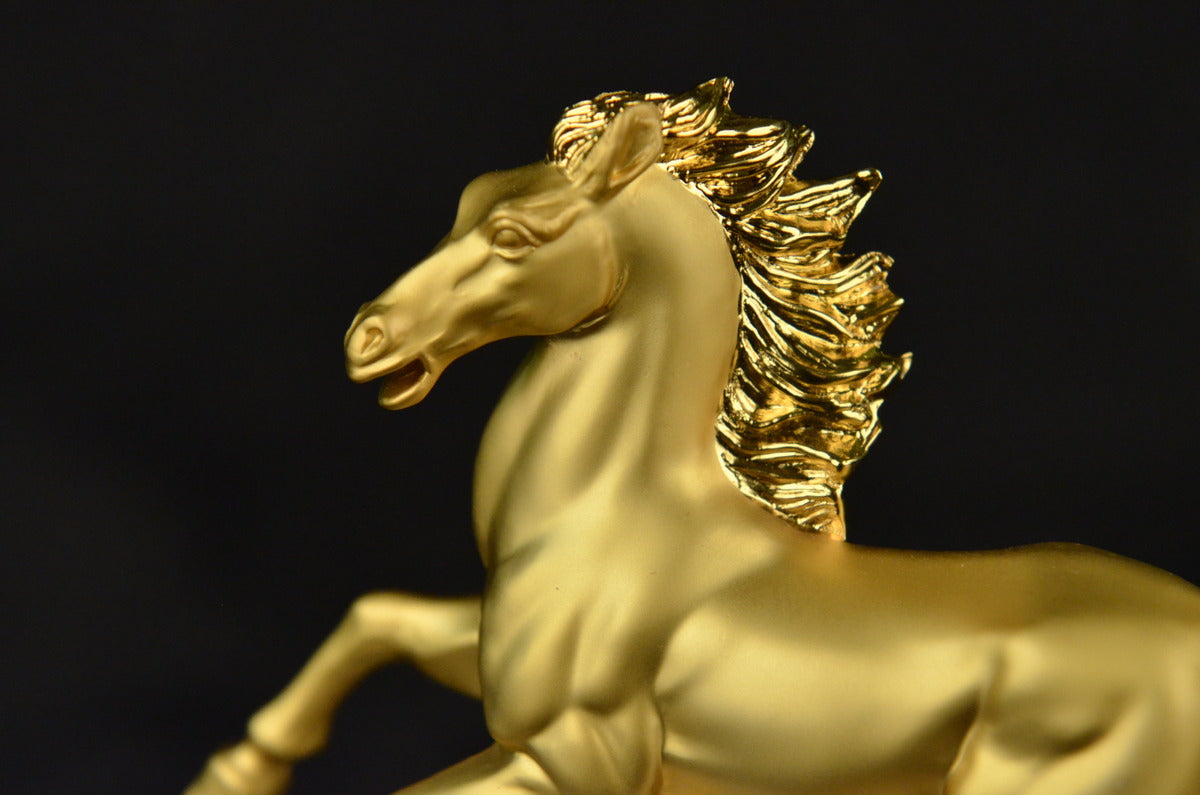 Handcrafted Hot Cast Horse Mare Museum Quality Classic Artwork Figurine Figure